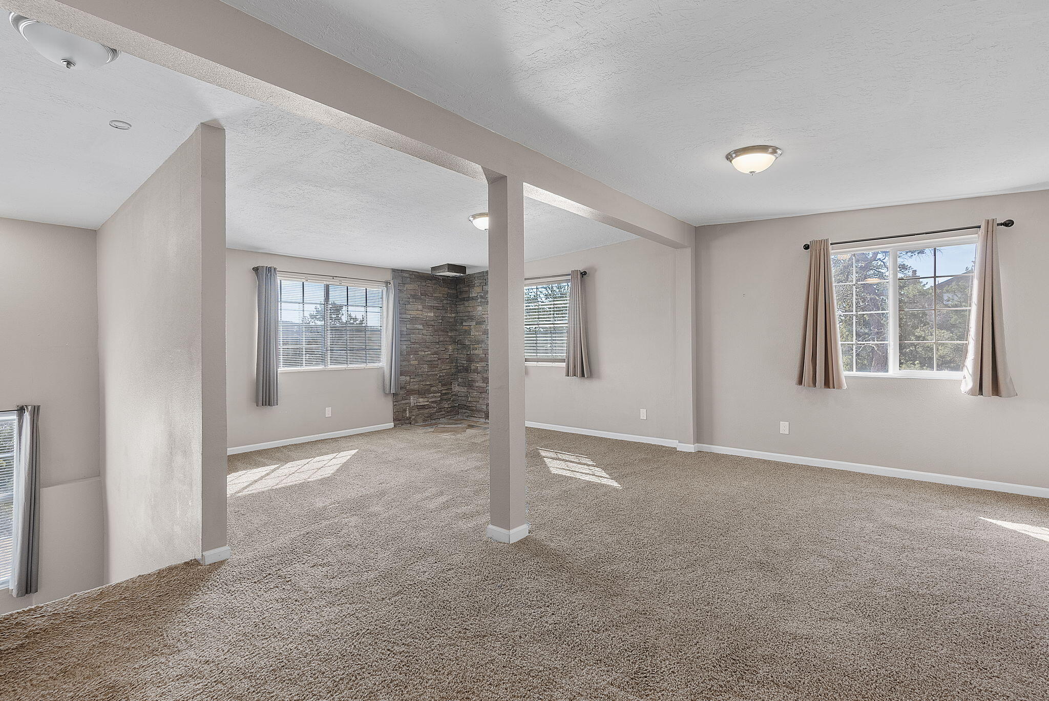 40 MULBERRY Loop