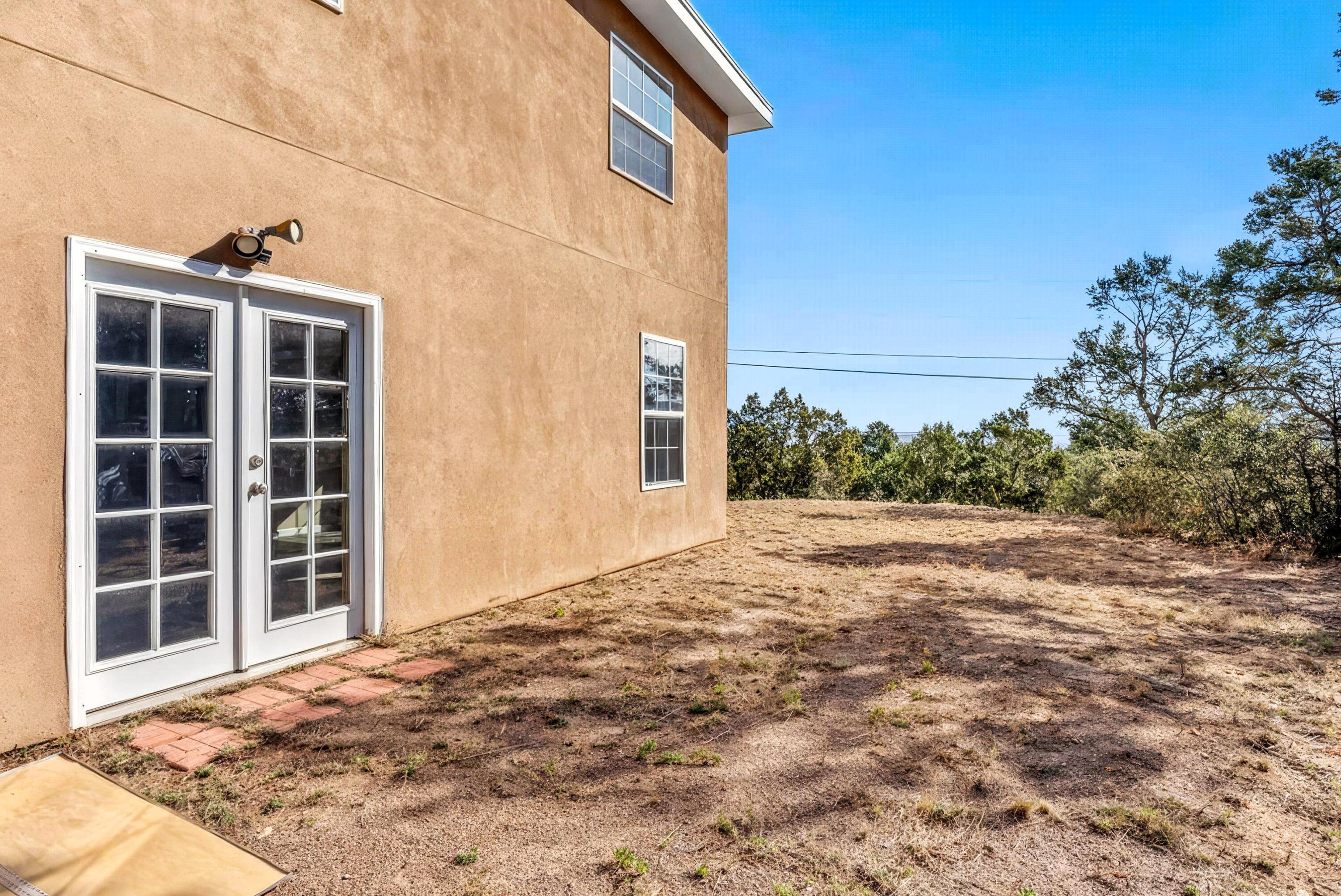 40 MULBERRY Loop