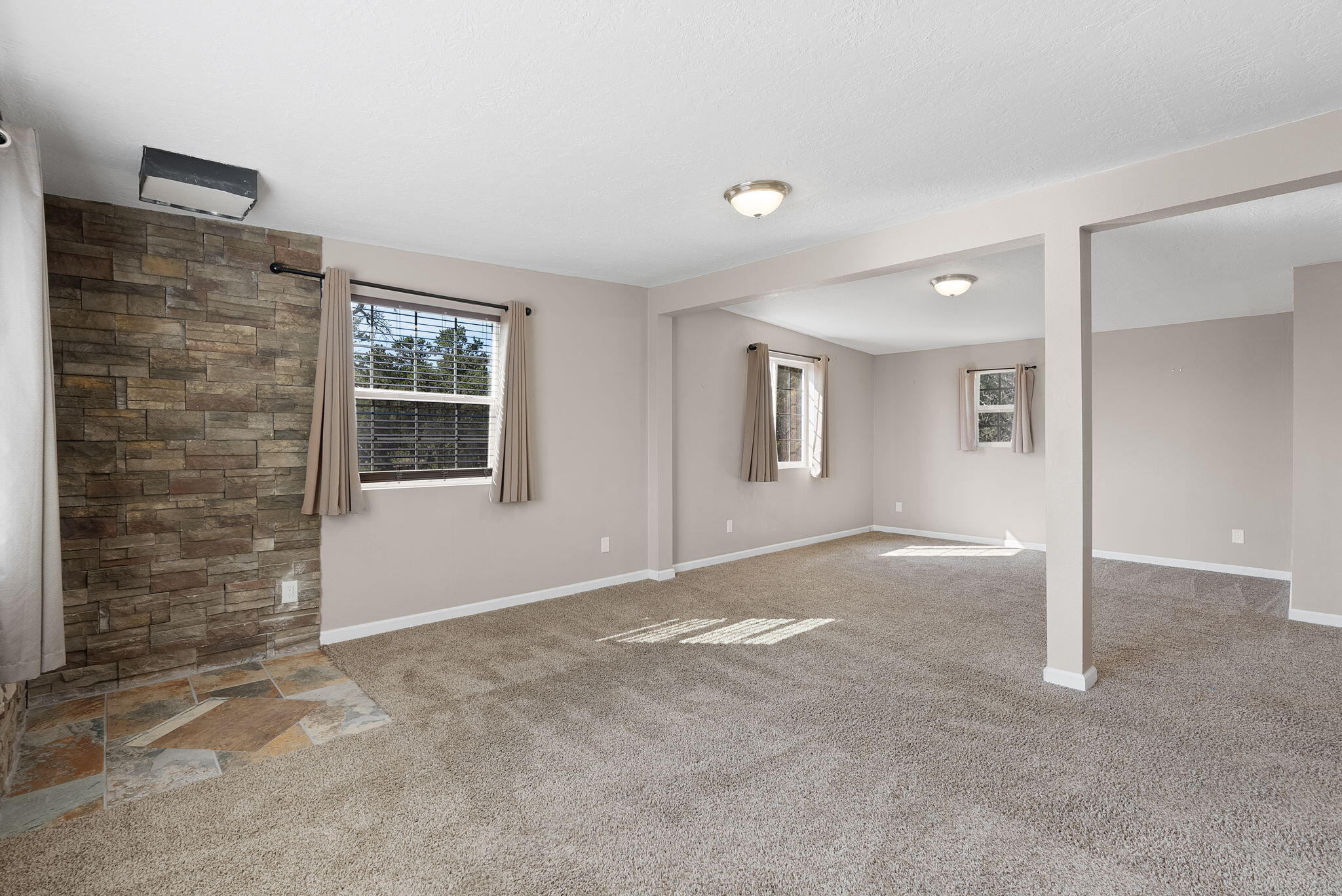 40 MULBERRY Loop