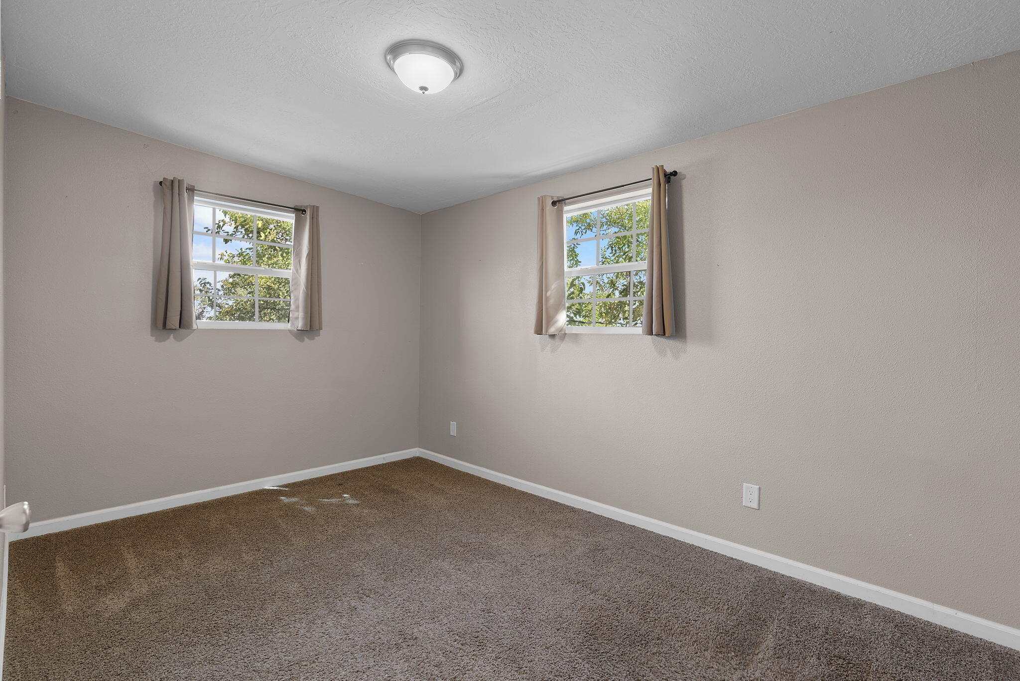 40 MULBERRY Loop