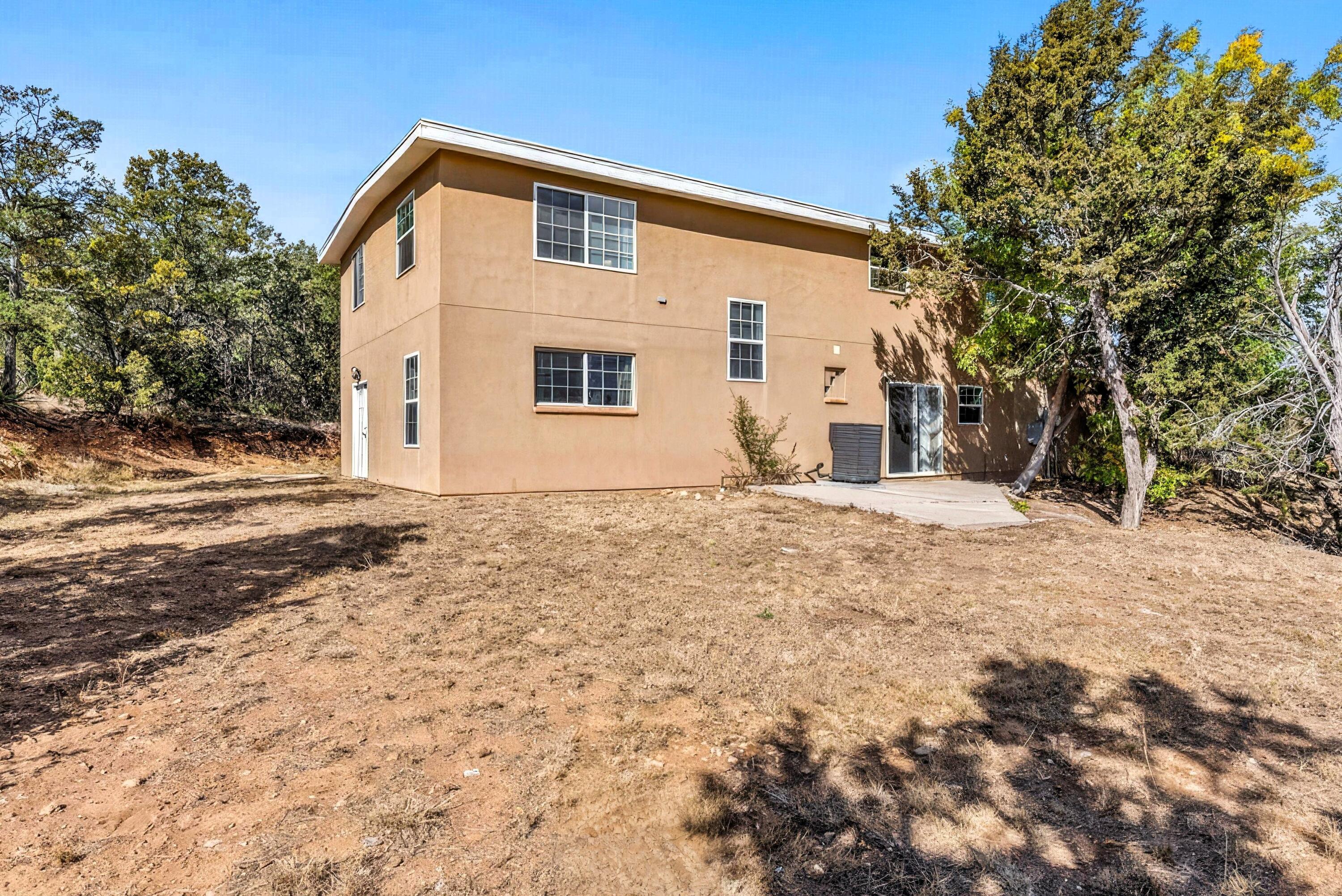 40 MULBERRY Loop