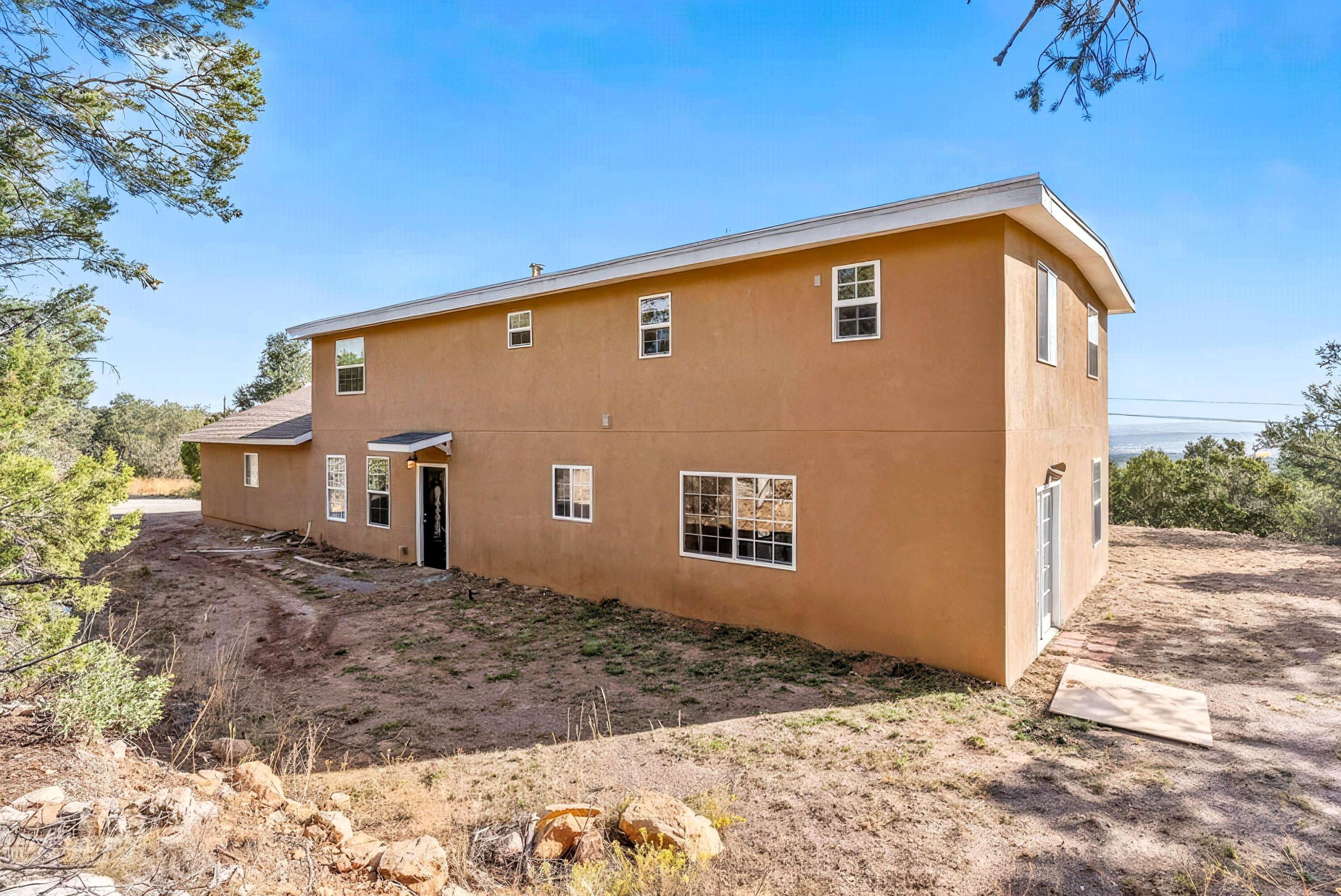 40 MULBERRY Loop