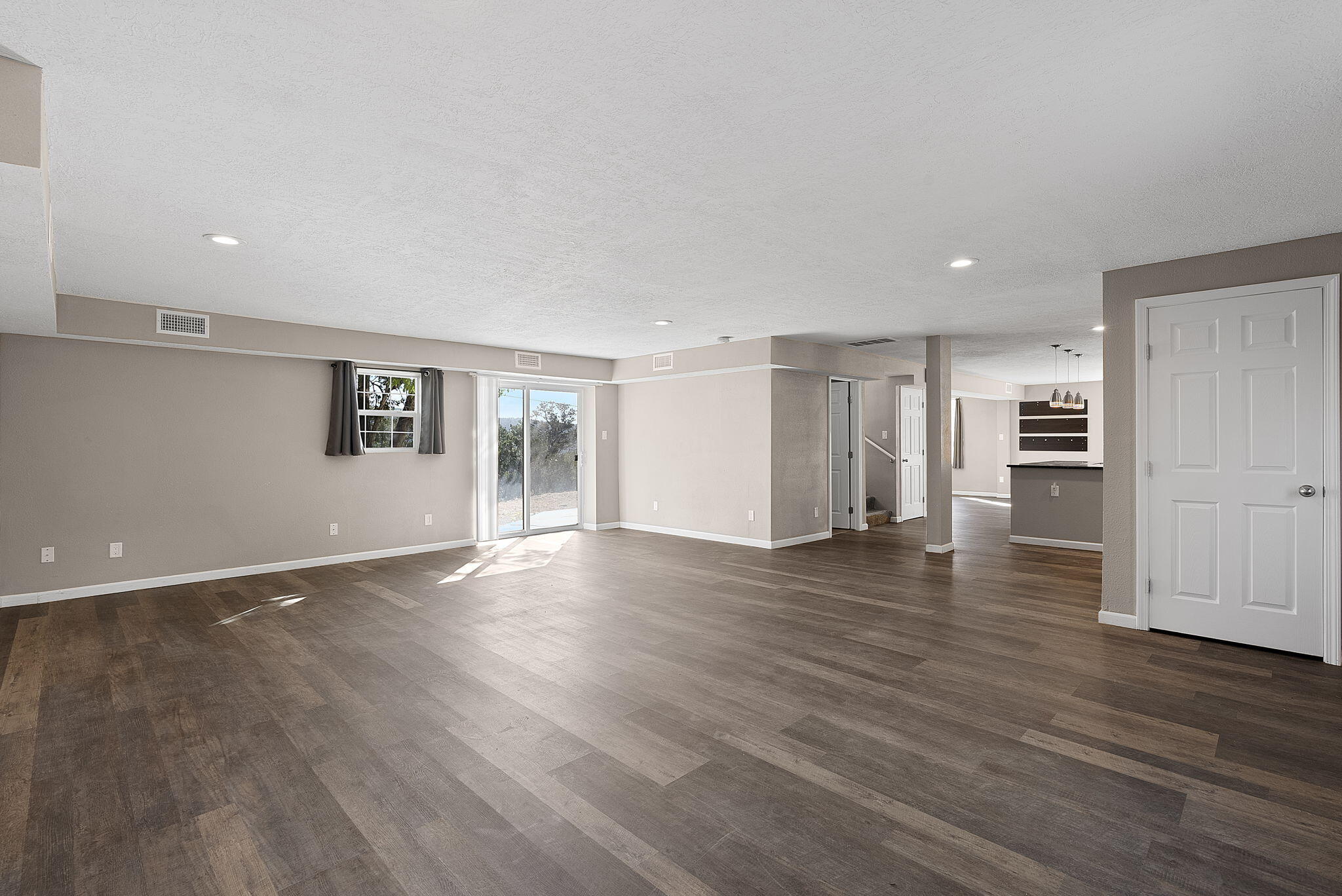 40 MULBERRY Loop