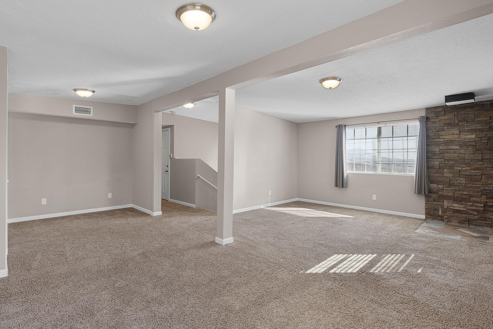 40 MULBERRY Loop