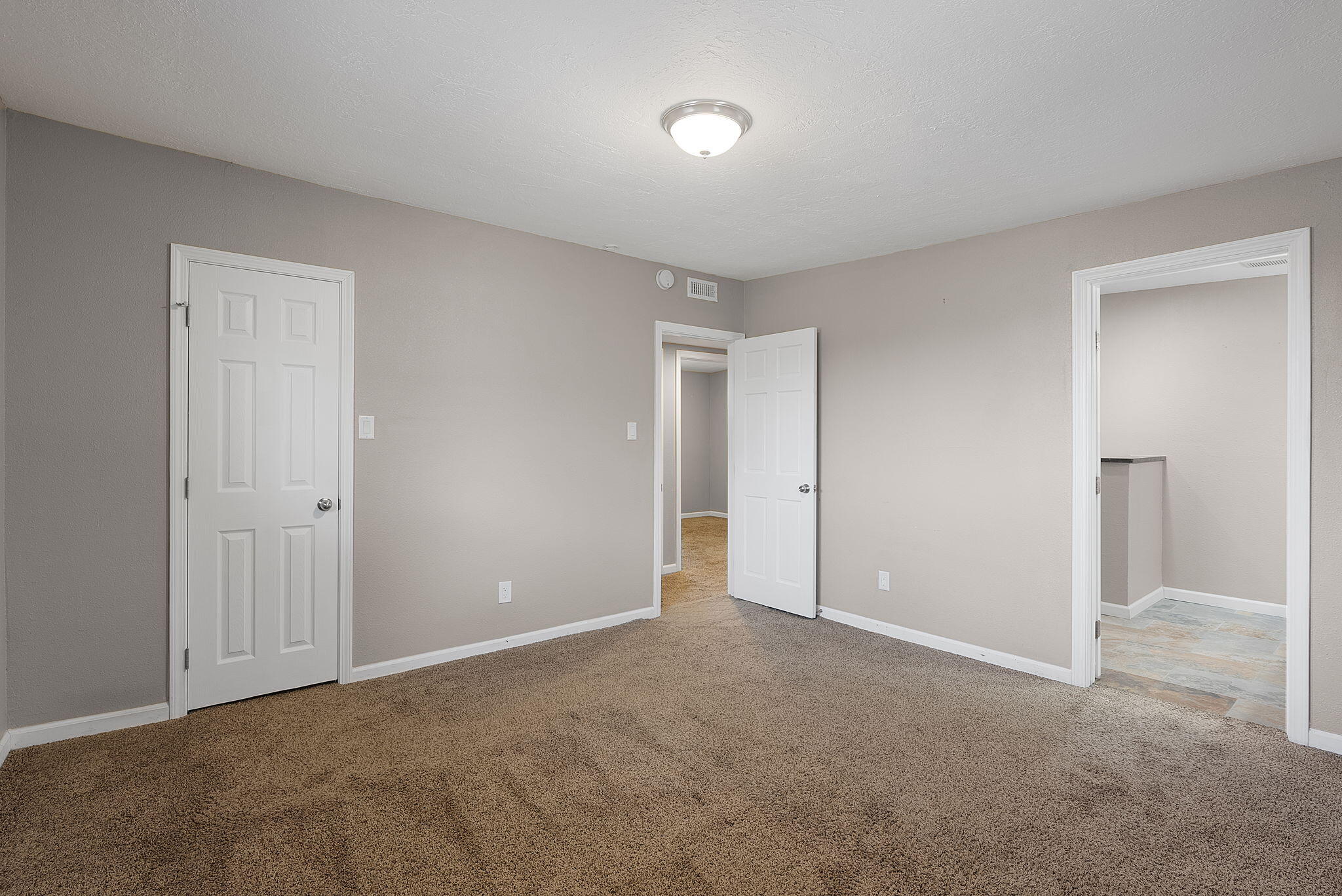 40 MULBERRY Loop