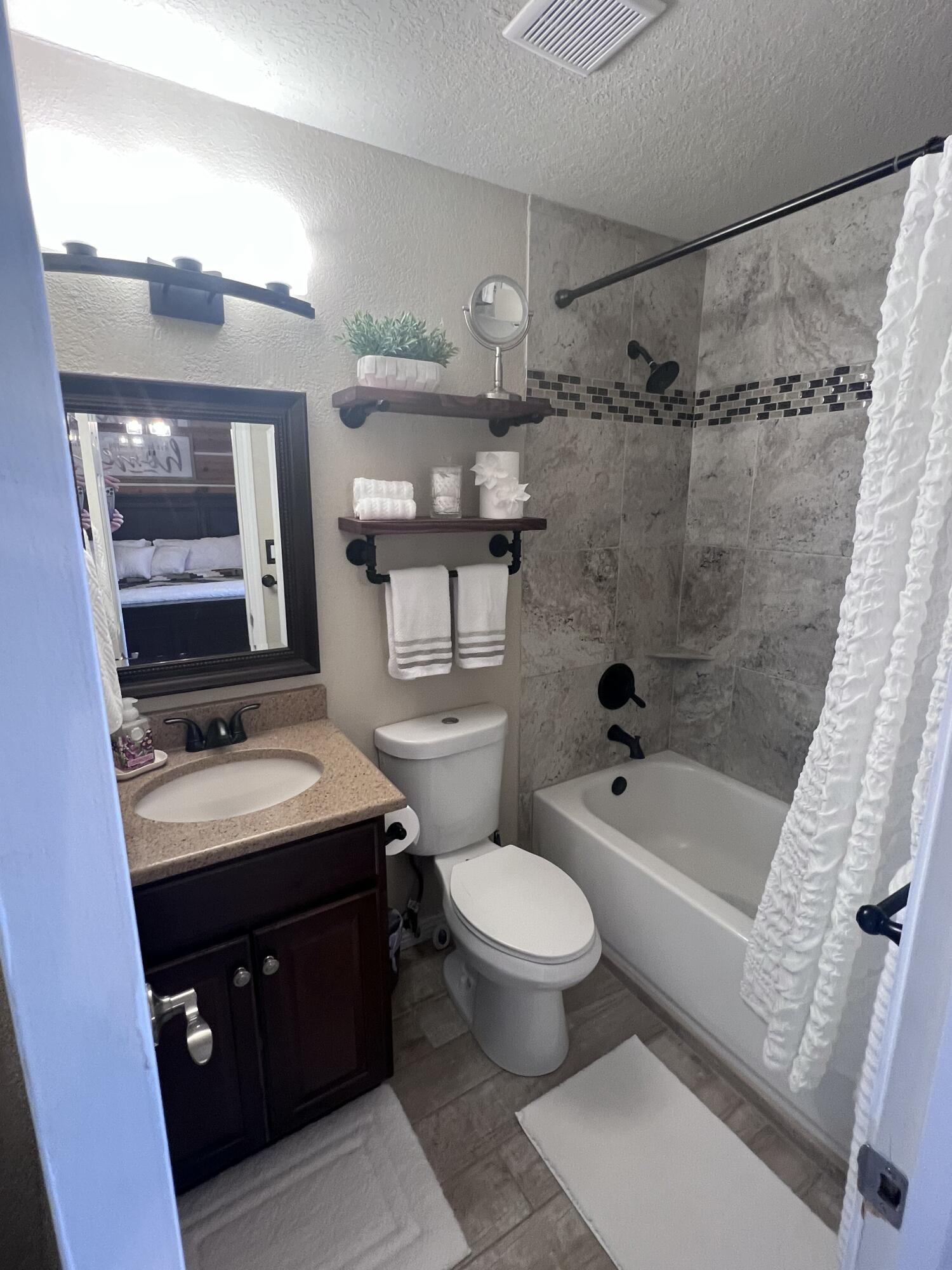 1691 PONDEROSA Drive