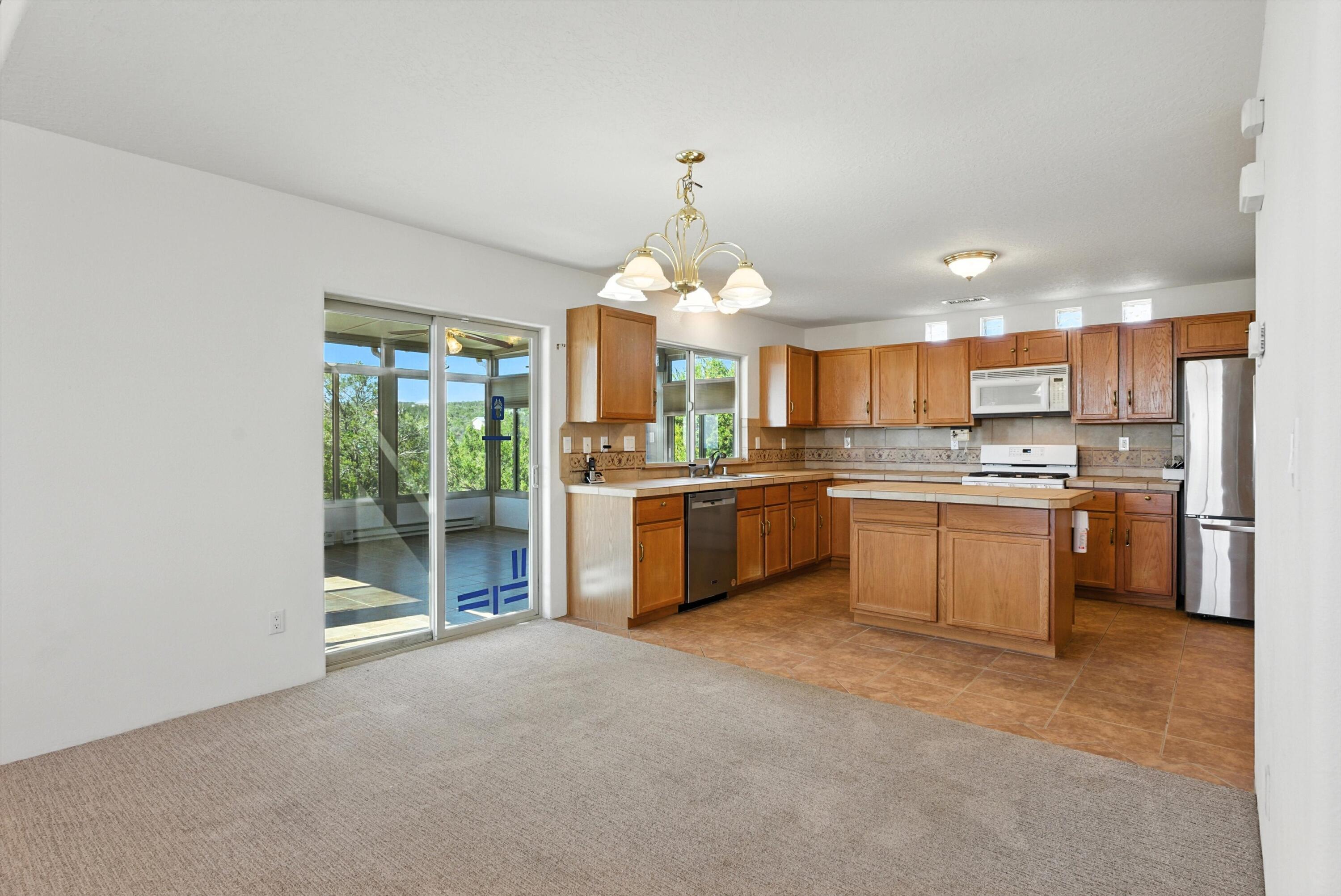 6 DELANTE Court