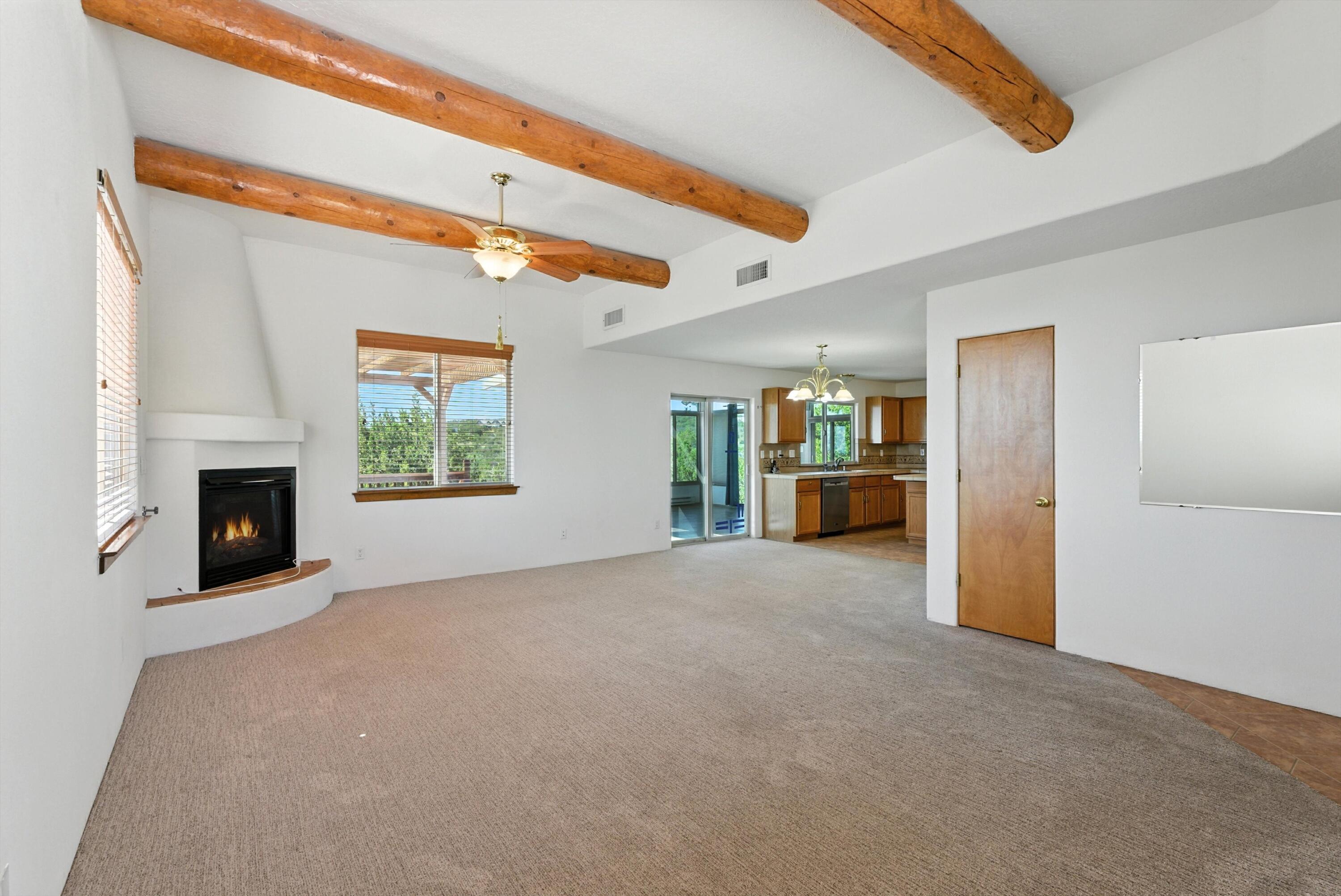 6 DELANTE Court