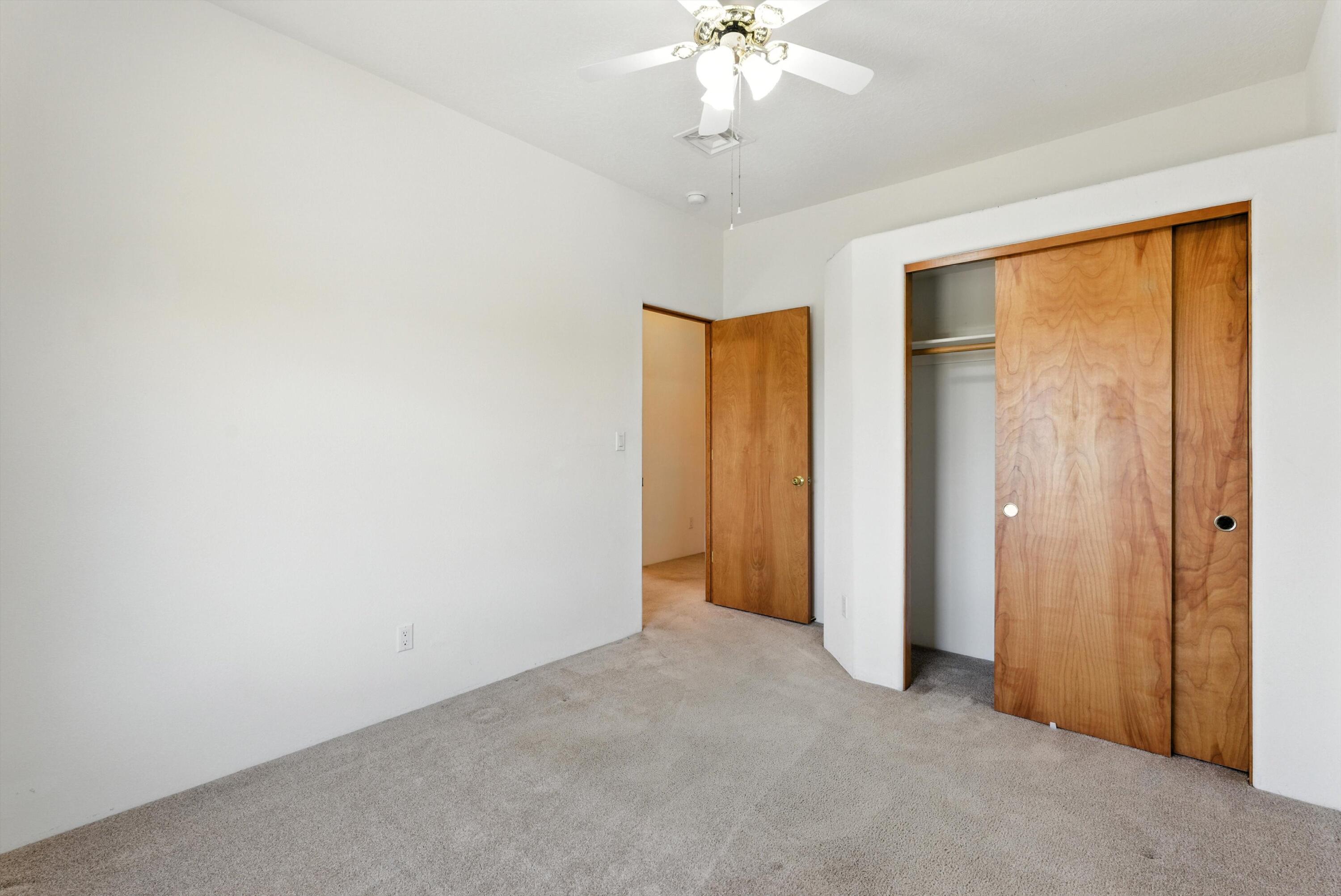 6 DELANTE Court