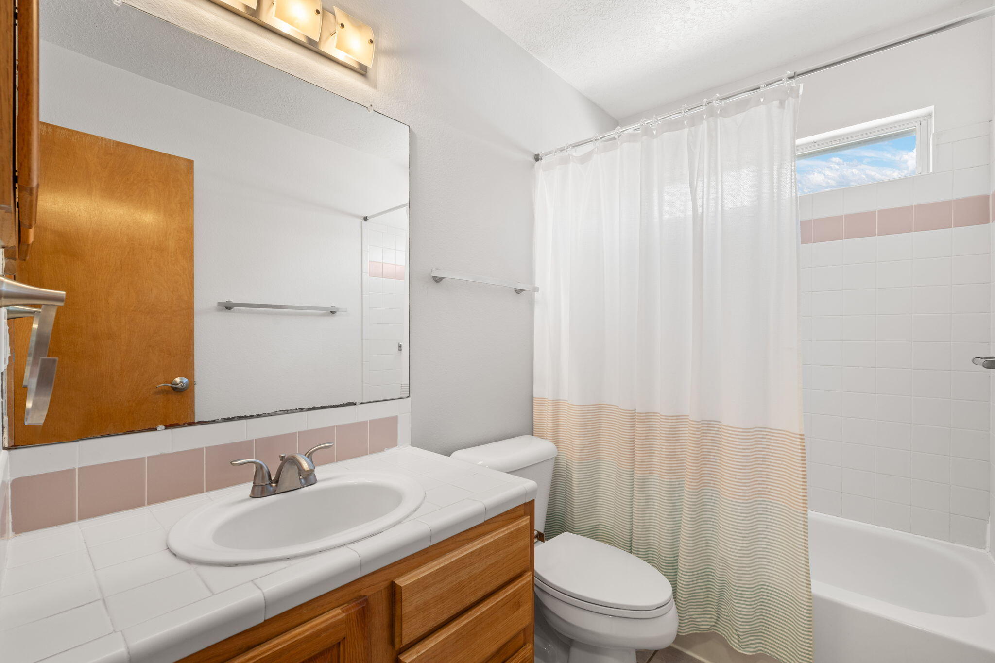1616 Cerro Vista Loop NW