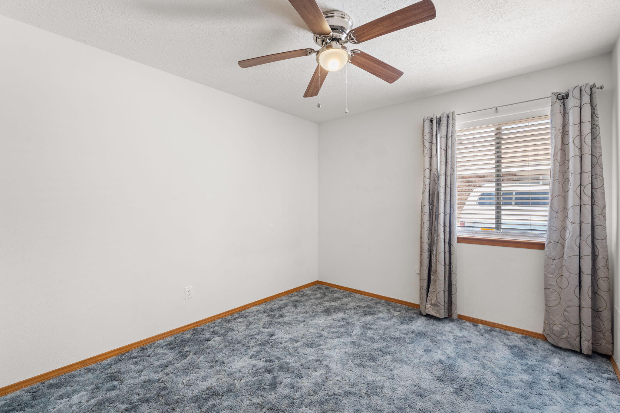 1616 Cerro Vista Loop NW
