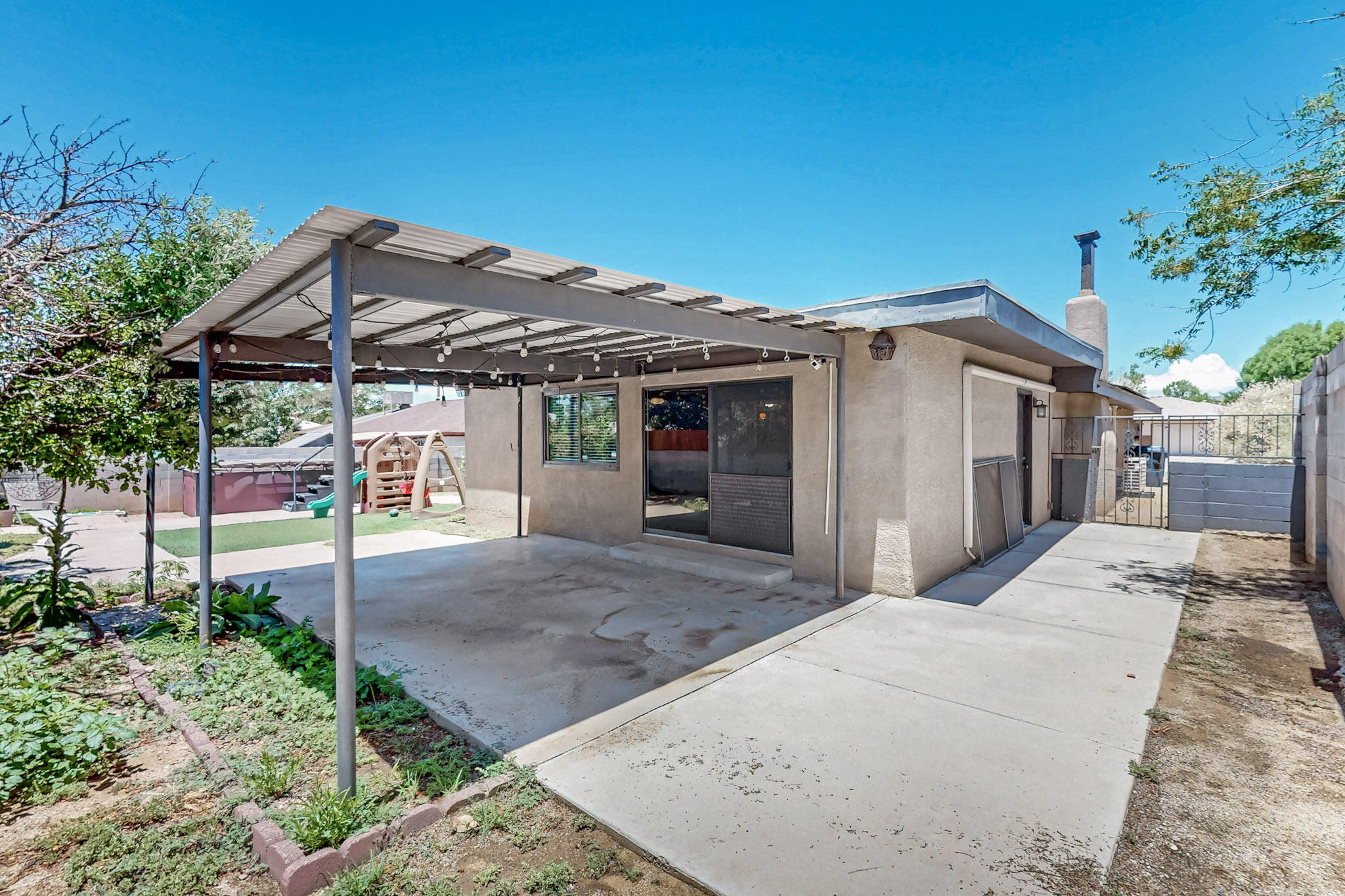 12208 PHOENIX Avenue NE