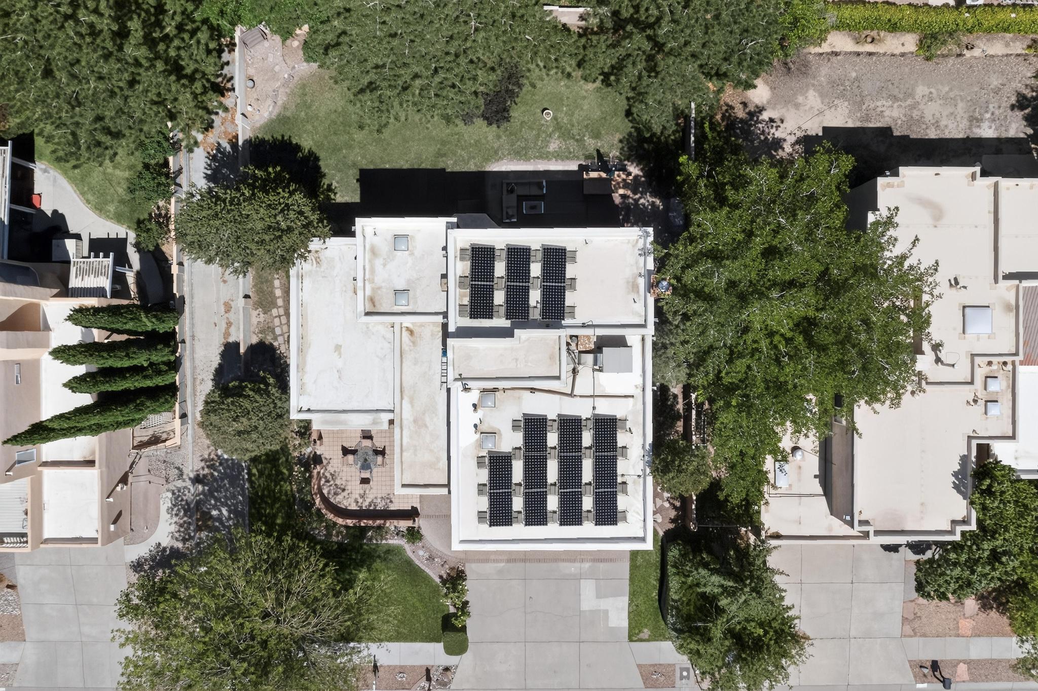 12404 Tamarac Trail NE