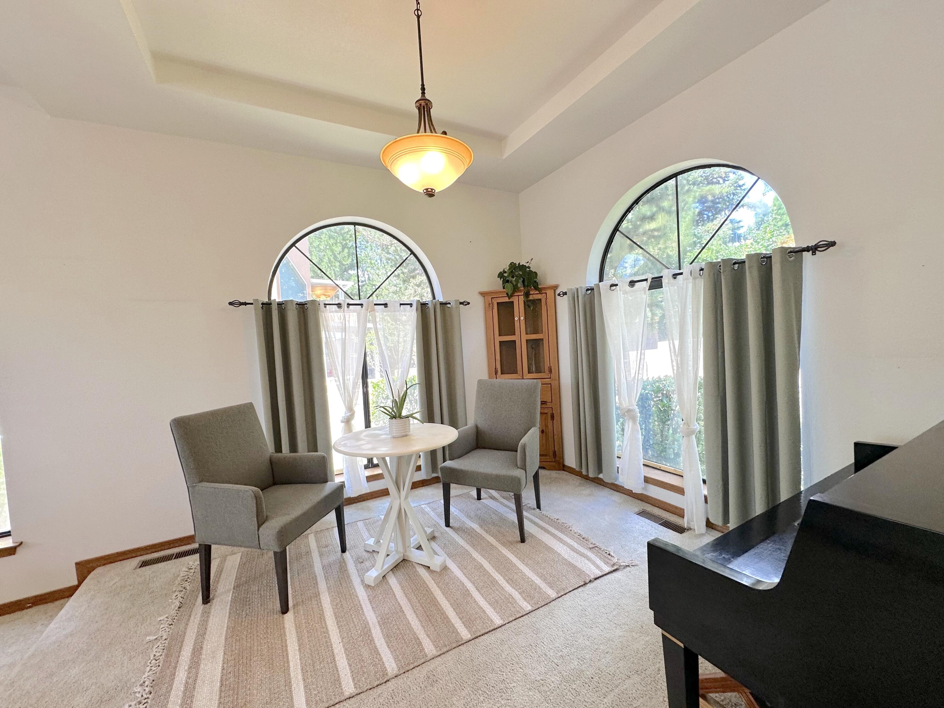12404 Tamarac Trail NE