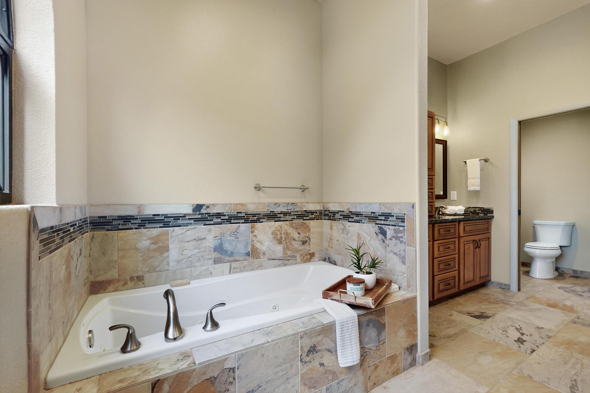12404 Tamarac Trail NE