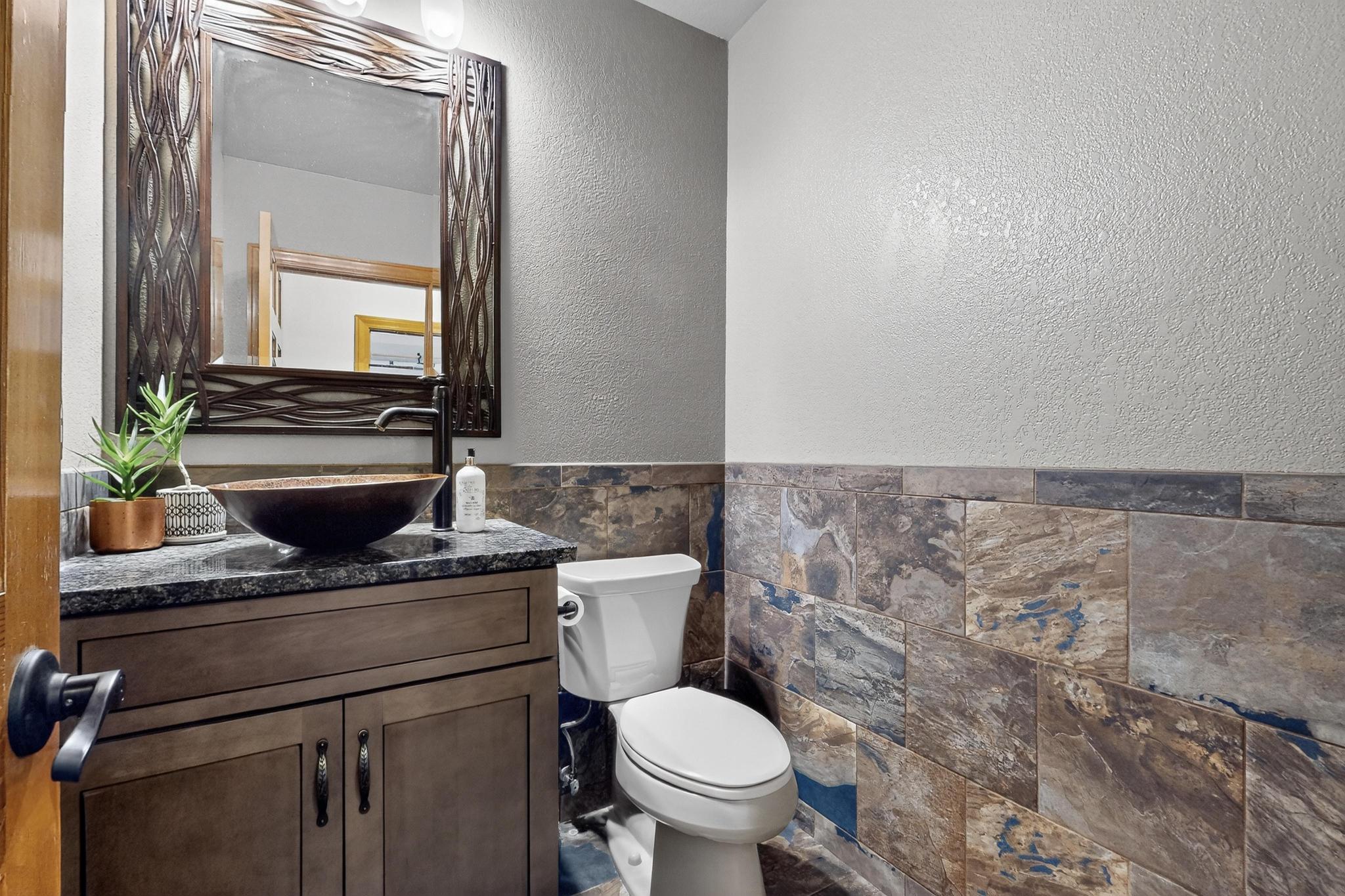 12404 Tamarac Trail NE
