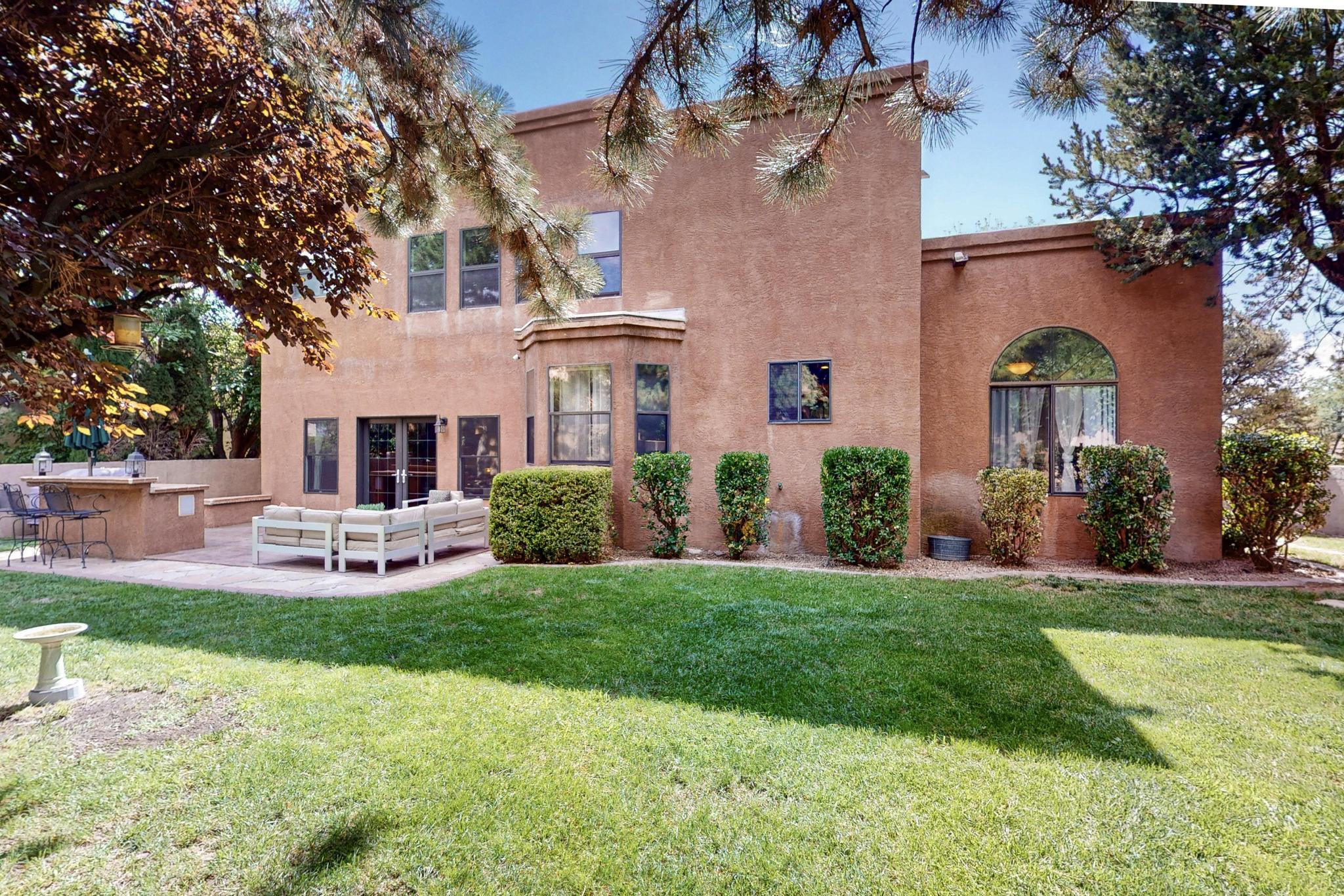 12404 Tamarac Trail NE