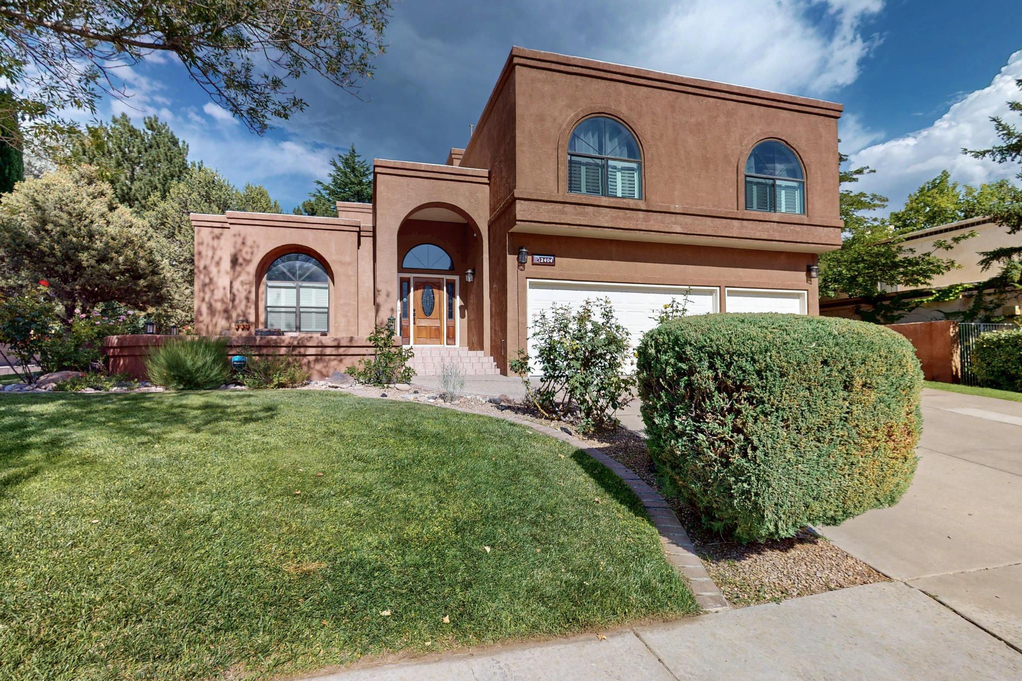 12404 Tamarac Trail NE