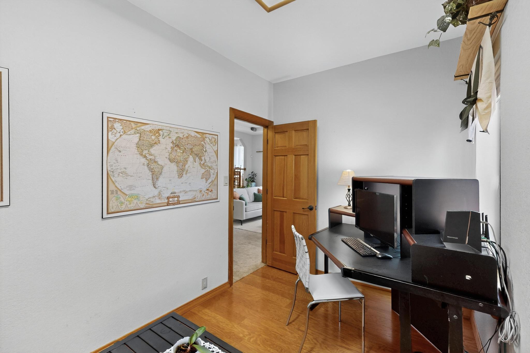 12404 Tamarac Trail NE