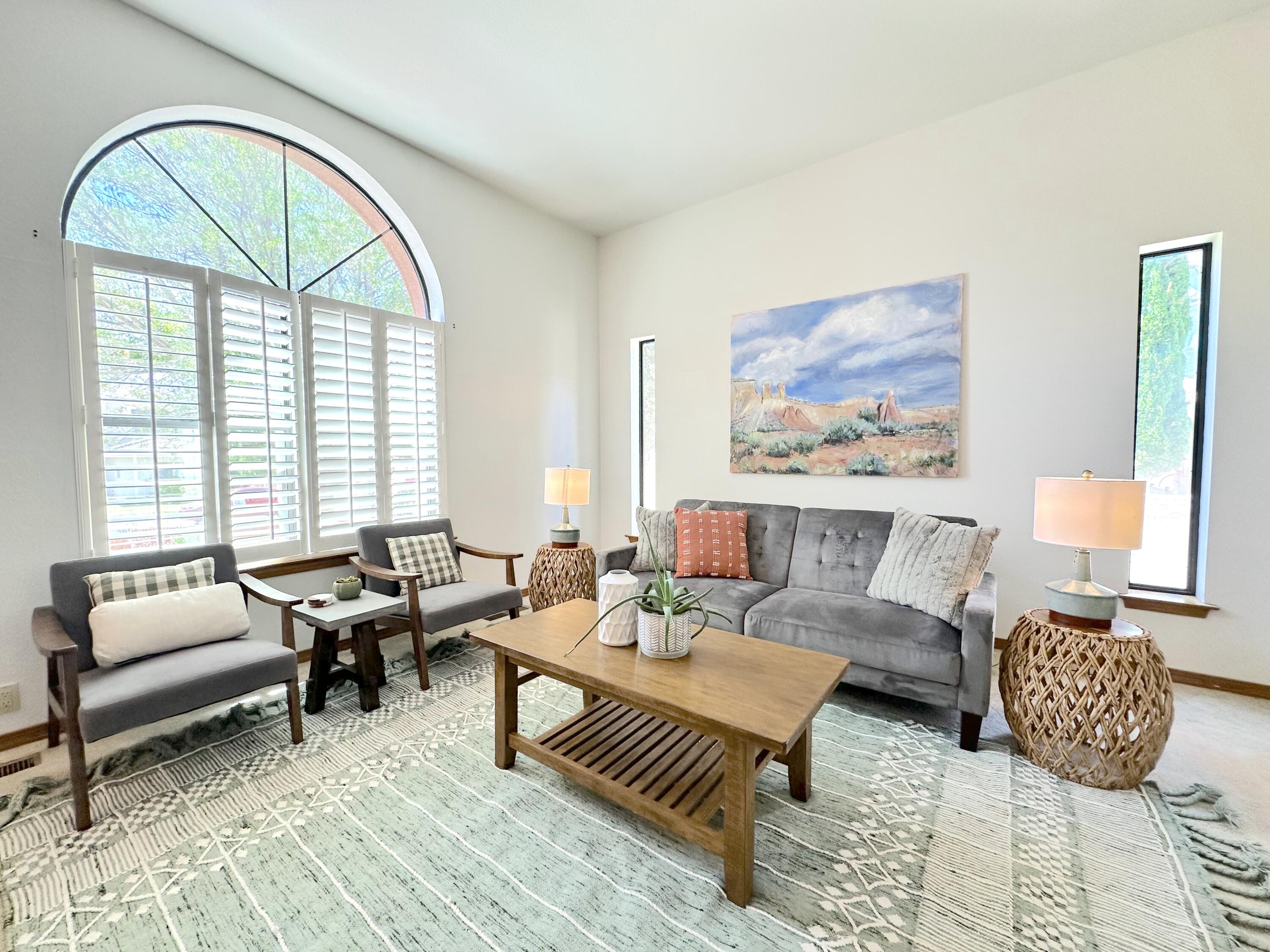 12404 Tamarac Trail NE