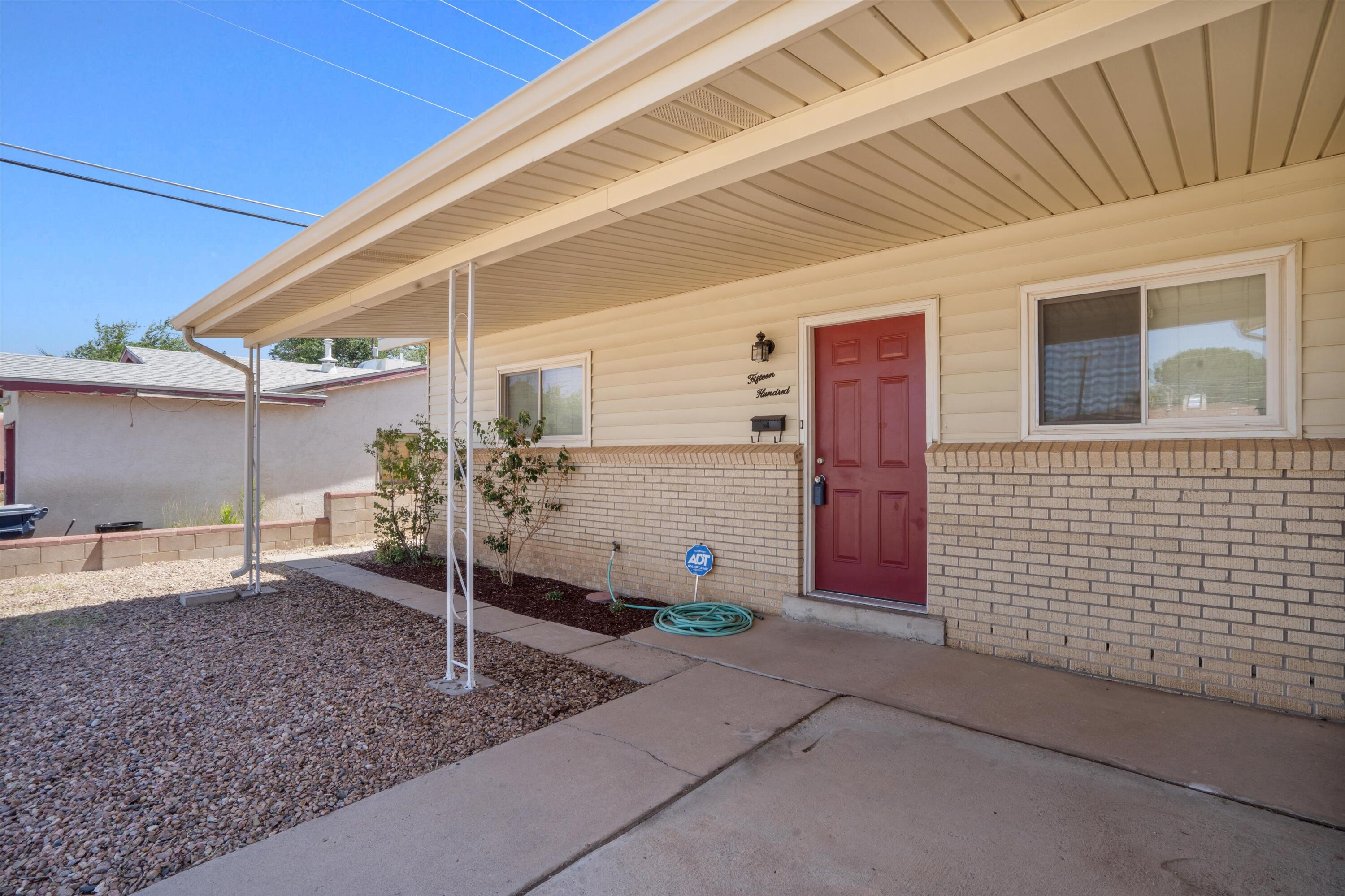 1500 MARTHA Street NE