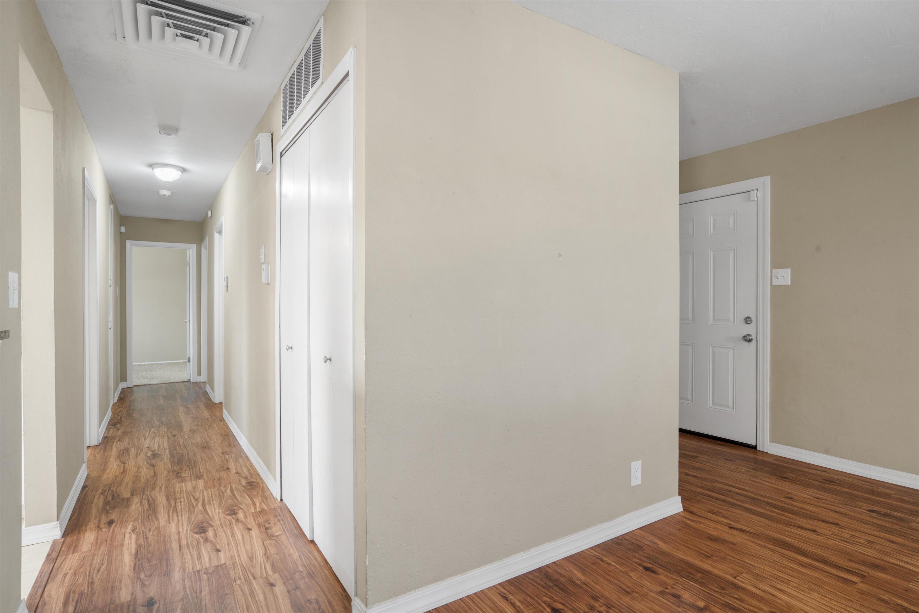 1500 MARTHA Street NE