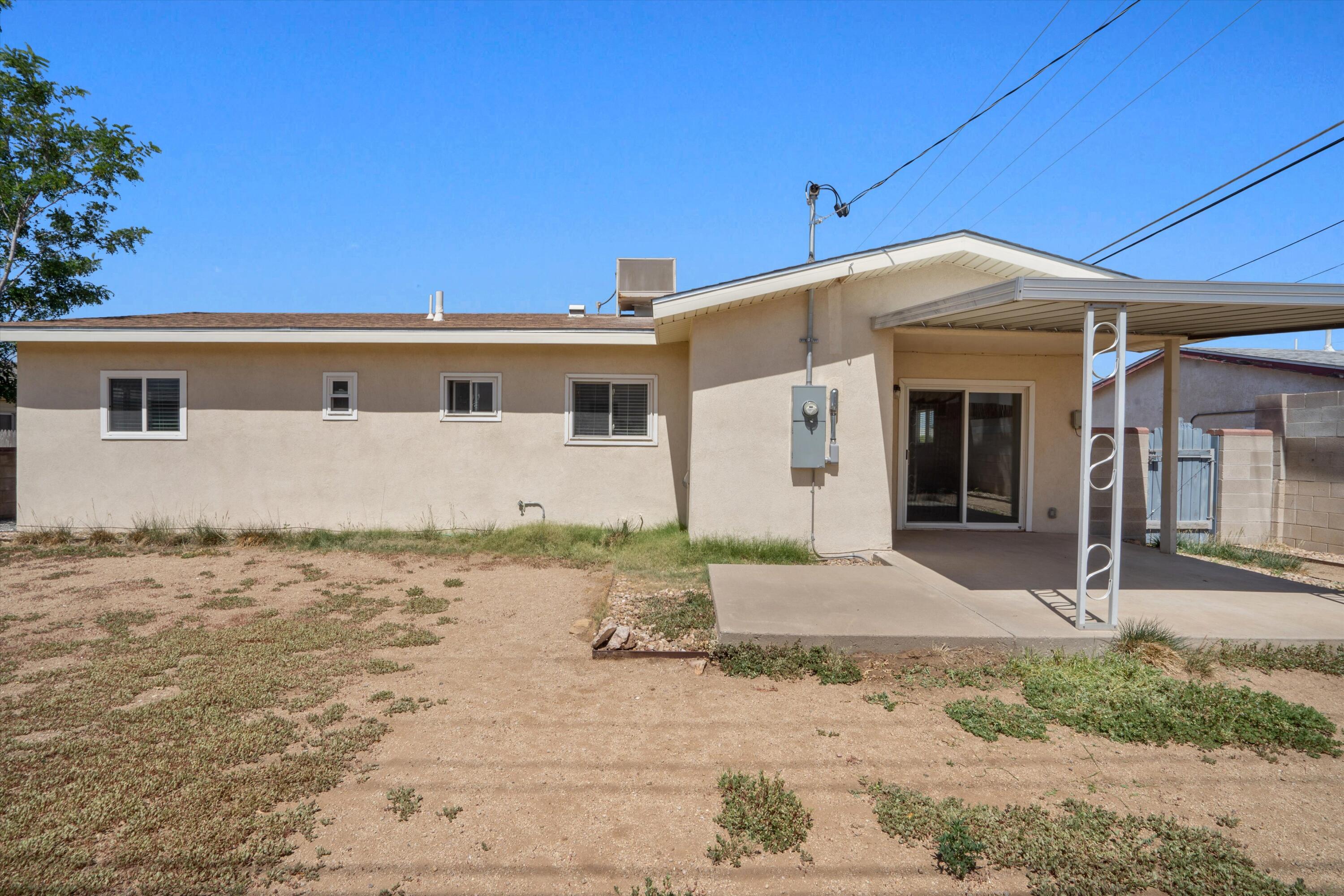 1500 MARTHA Street NE