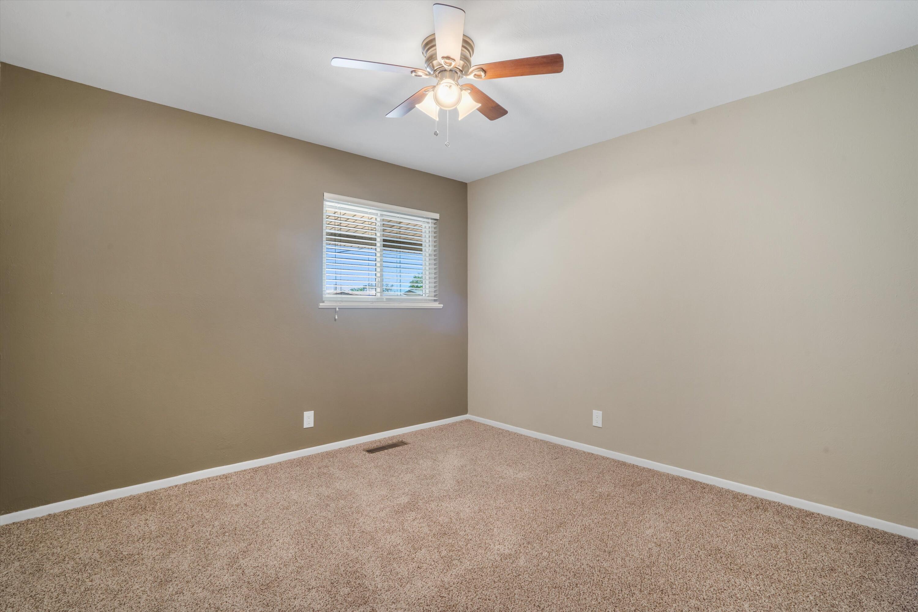 1500 MARTHA Street NE