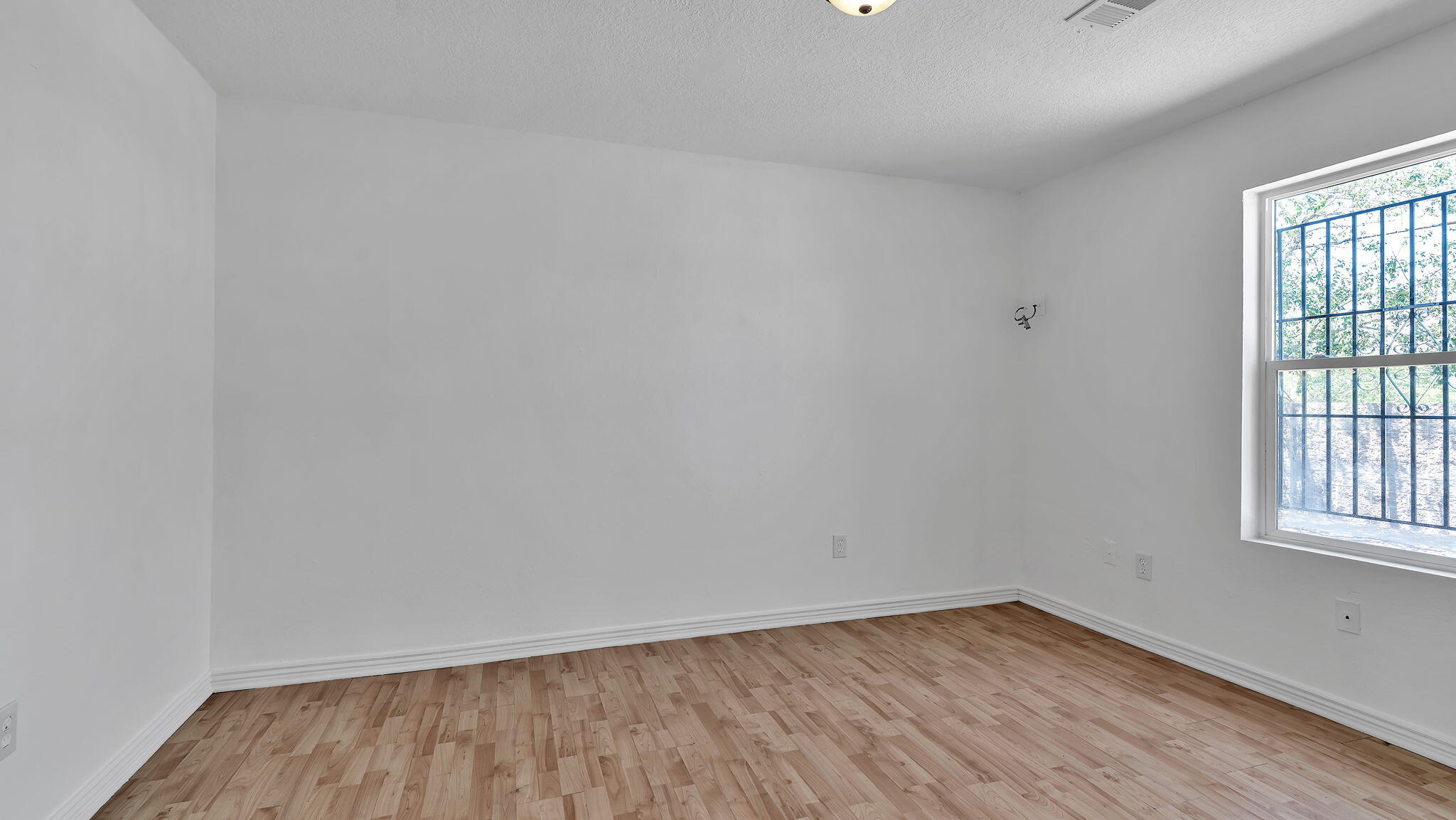 514 SANTA FE Avenue SE