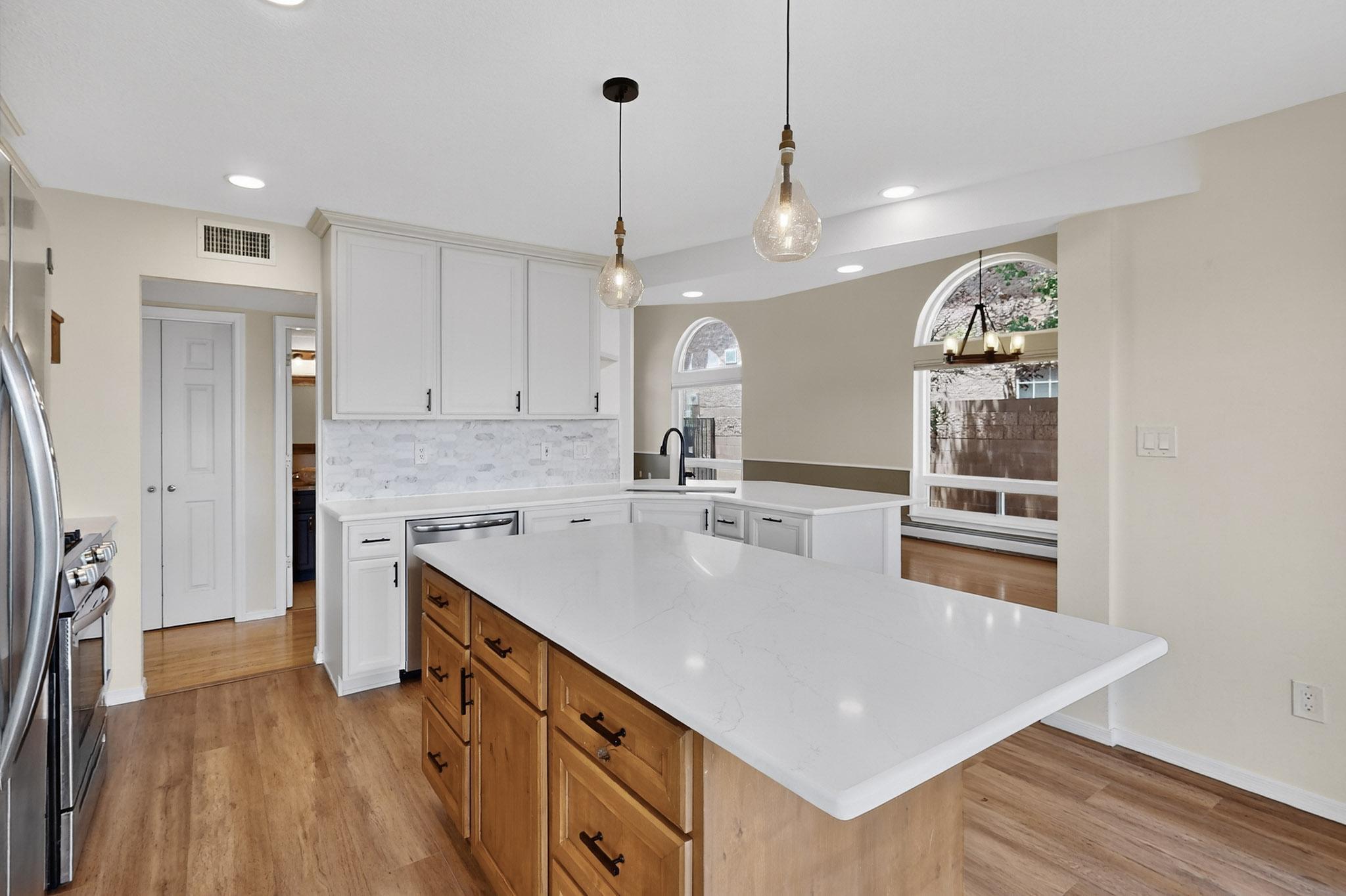 8316 CALLE PRIMERA NW