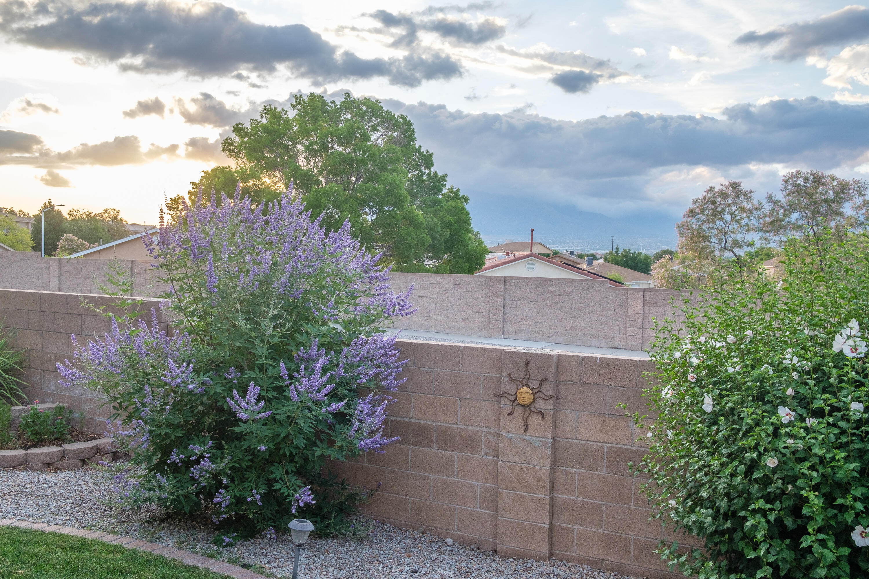 8316 CALLE PRIMERA NW