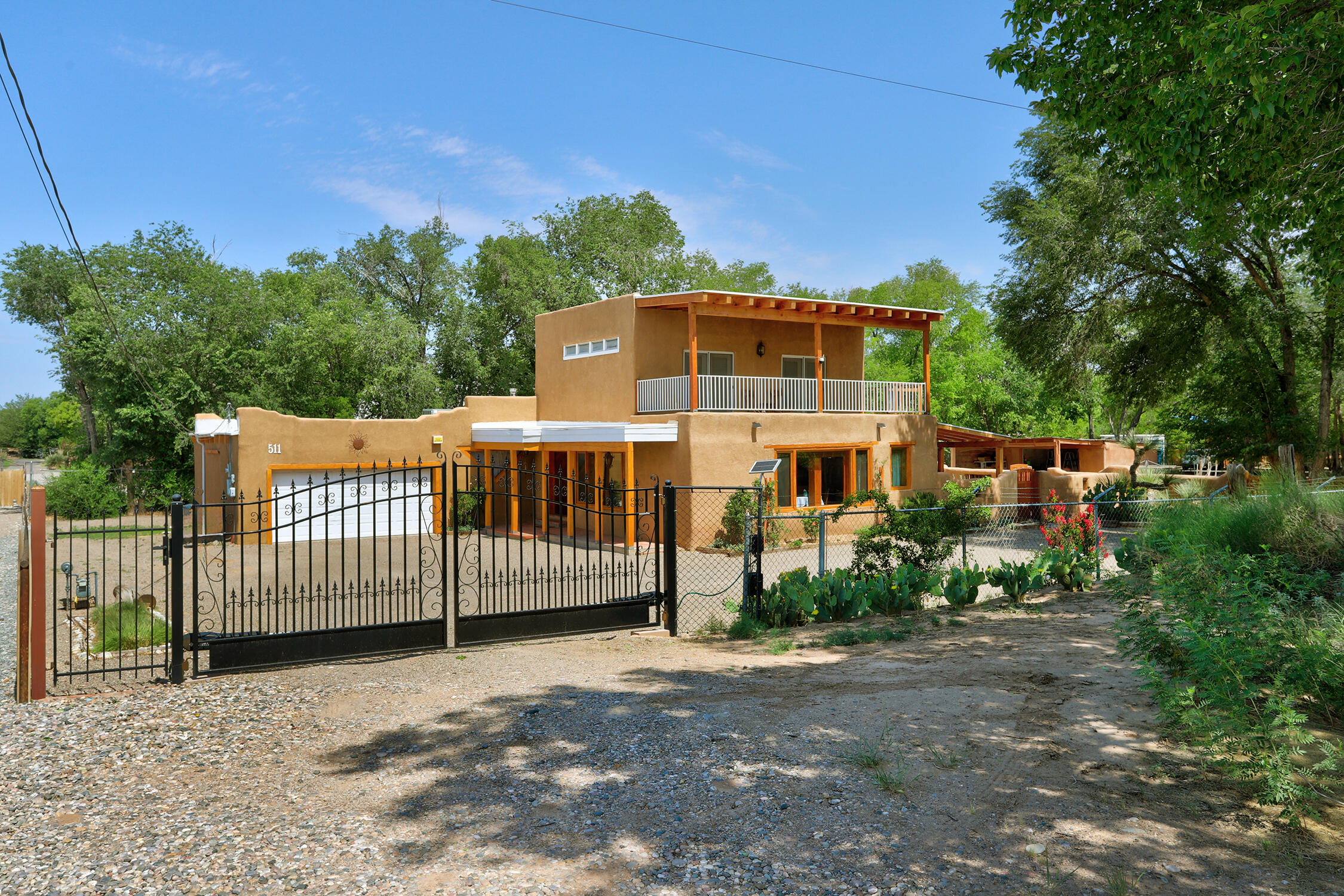 511 ALAMEDA Boulevard NW