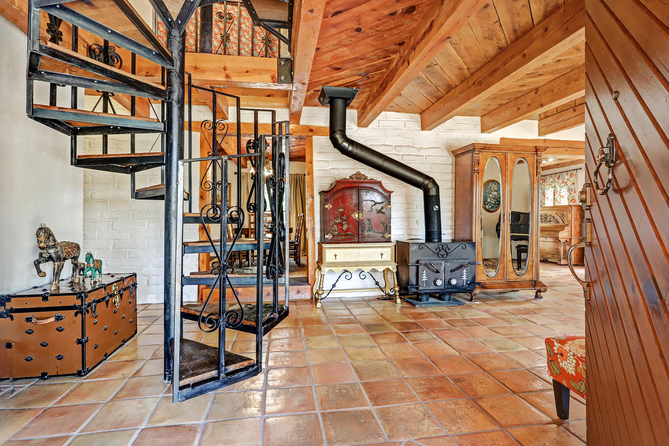 511 ALAMEDA Boulevard NW