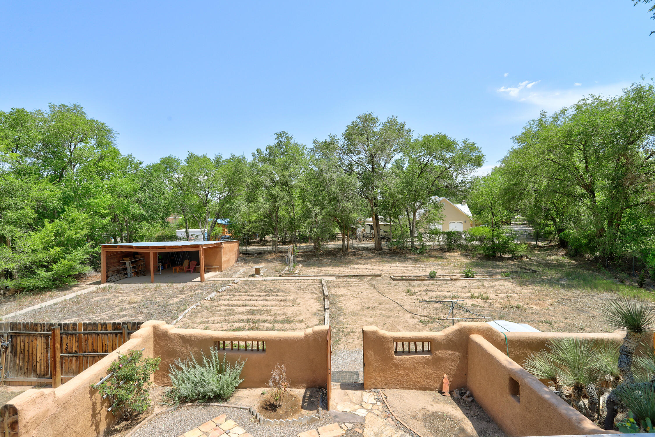 511 ALAMEDA Boulevard NW