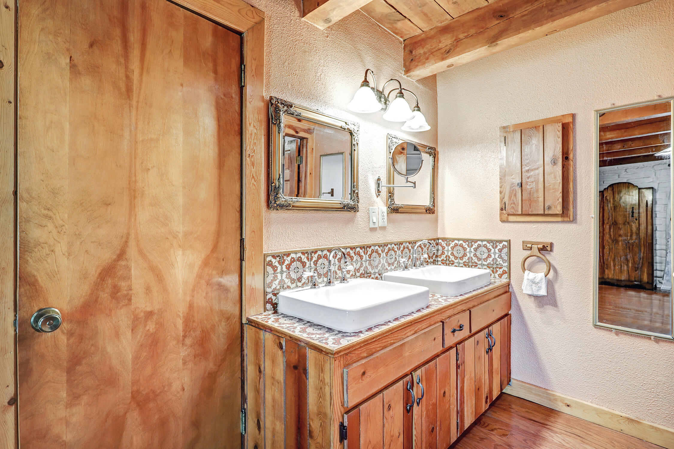 511 ALAMEDA Boulevard NW