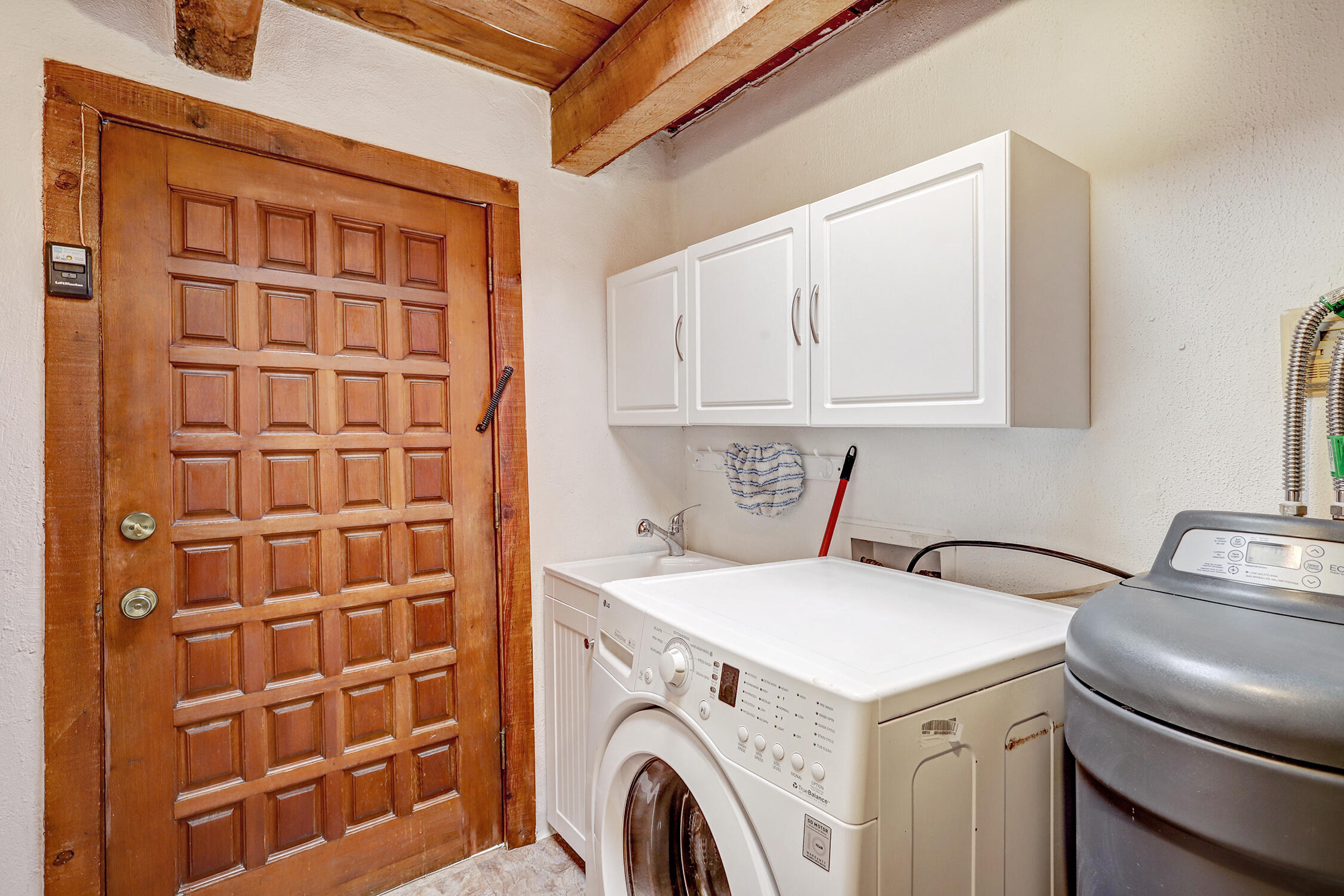 511 ALAMEDA Boulevard NW