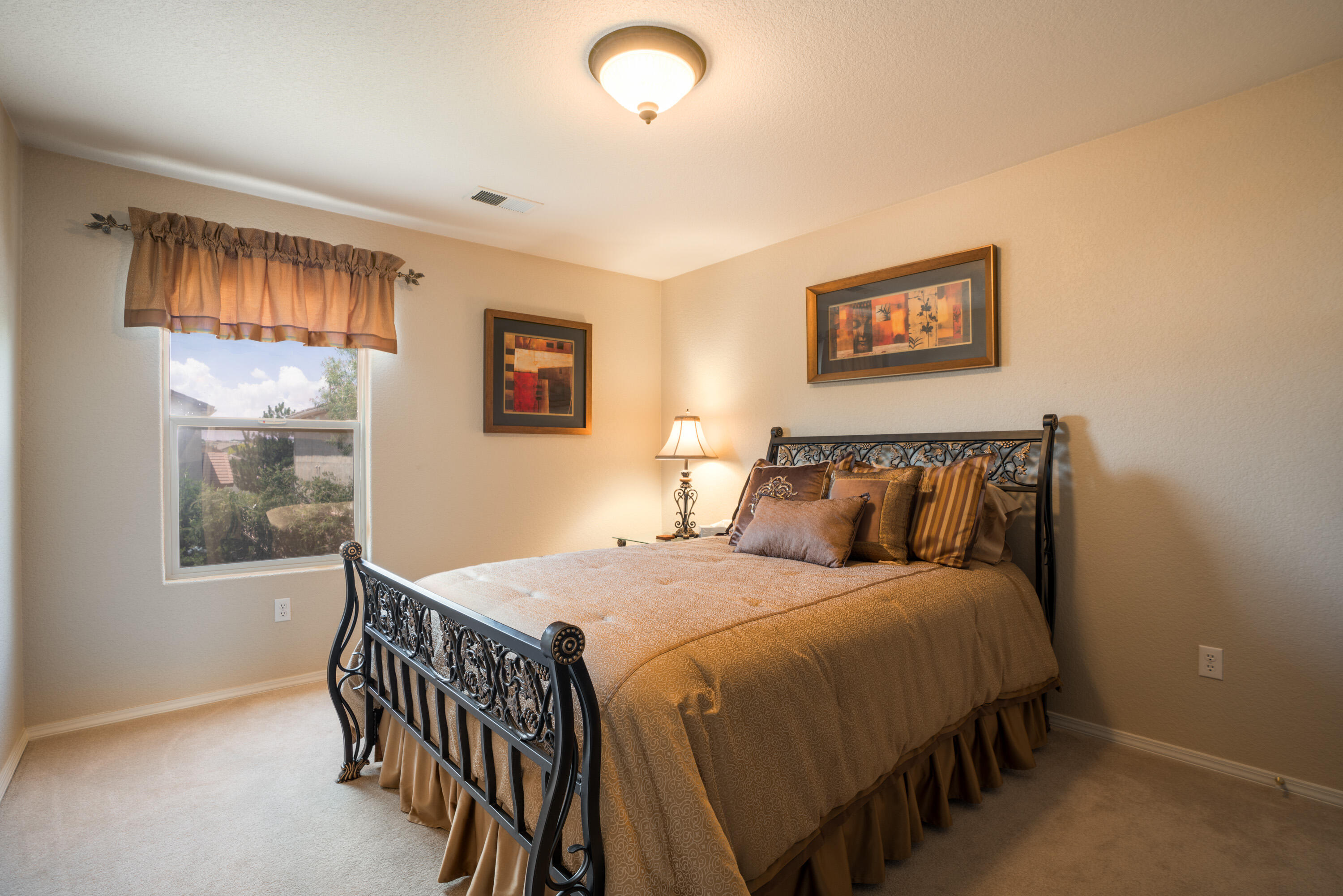 1505 RICASOLI Drive SE