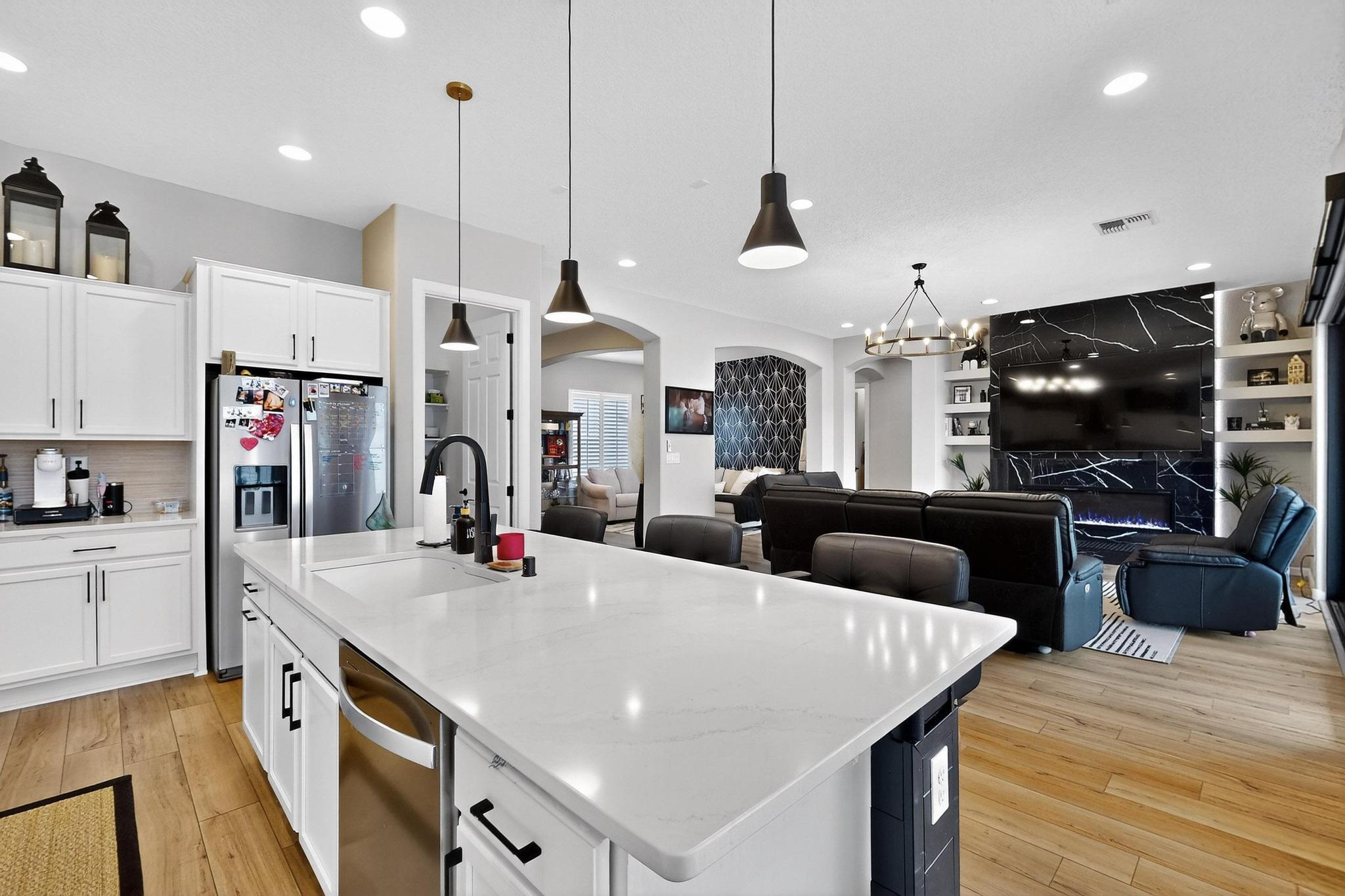 1723 MOUNT HOOD Trail NW