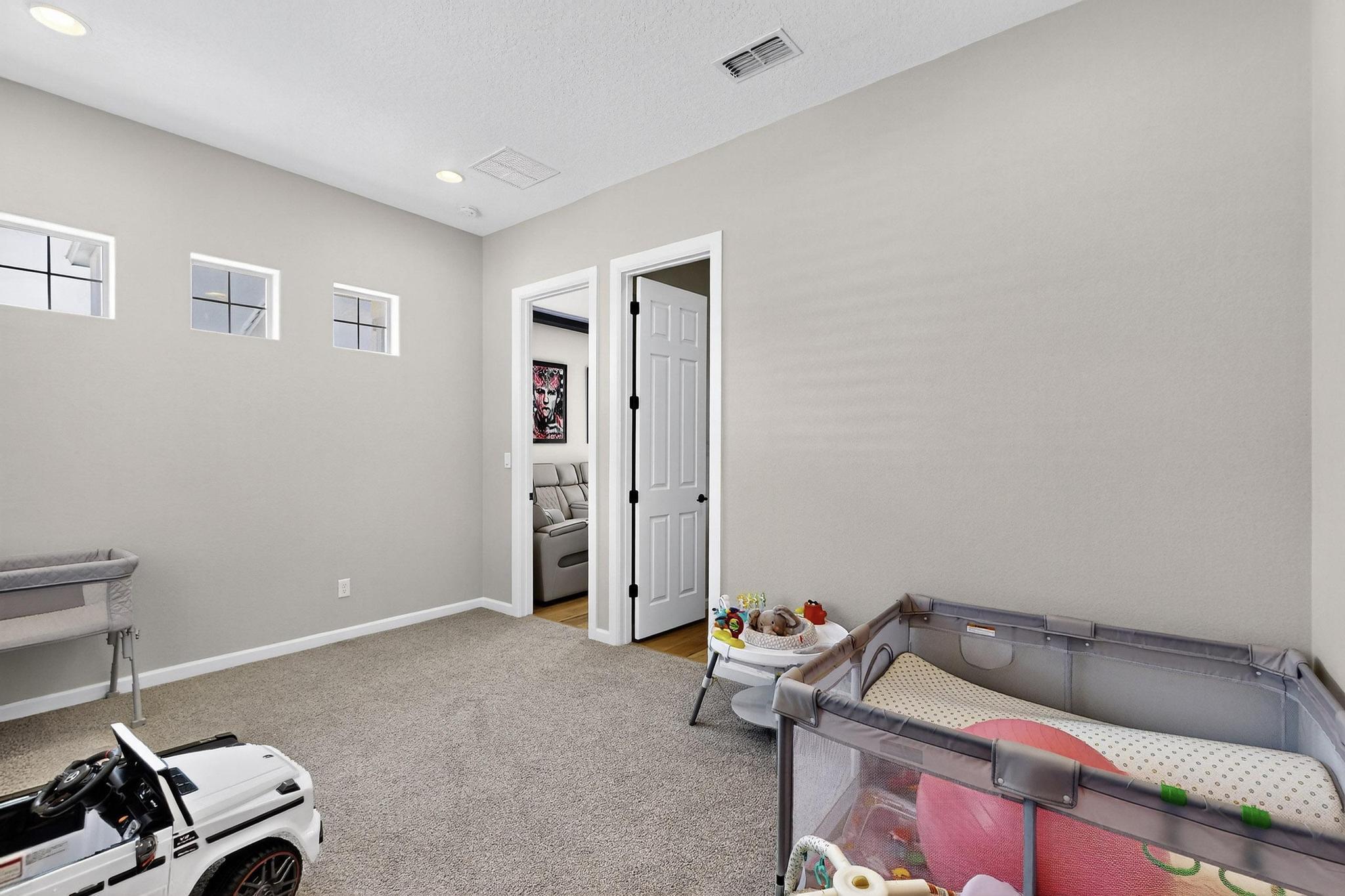 1723 MOUNT HOOD Trail NW