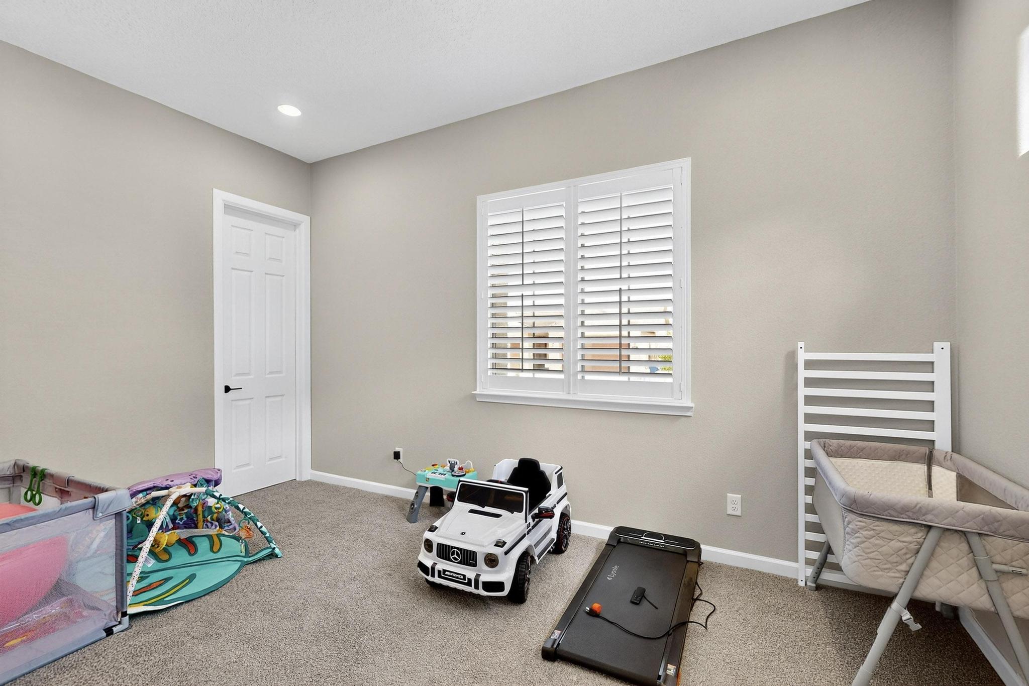 1723 MOUNT HOOD Trail NW