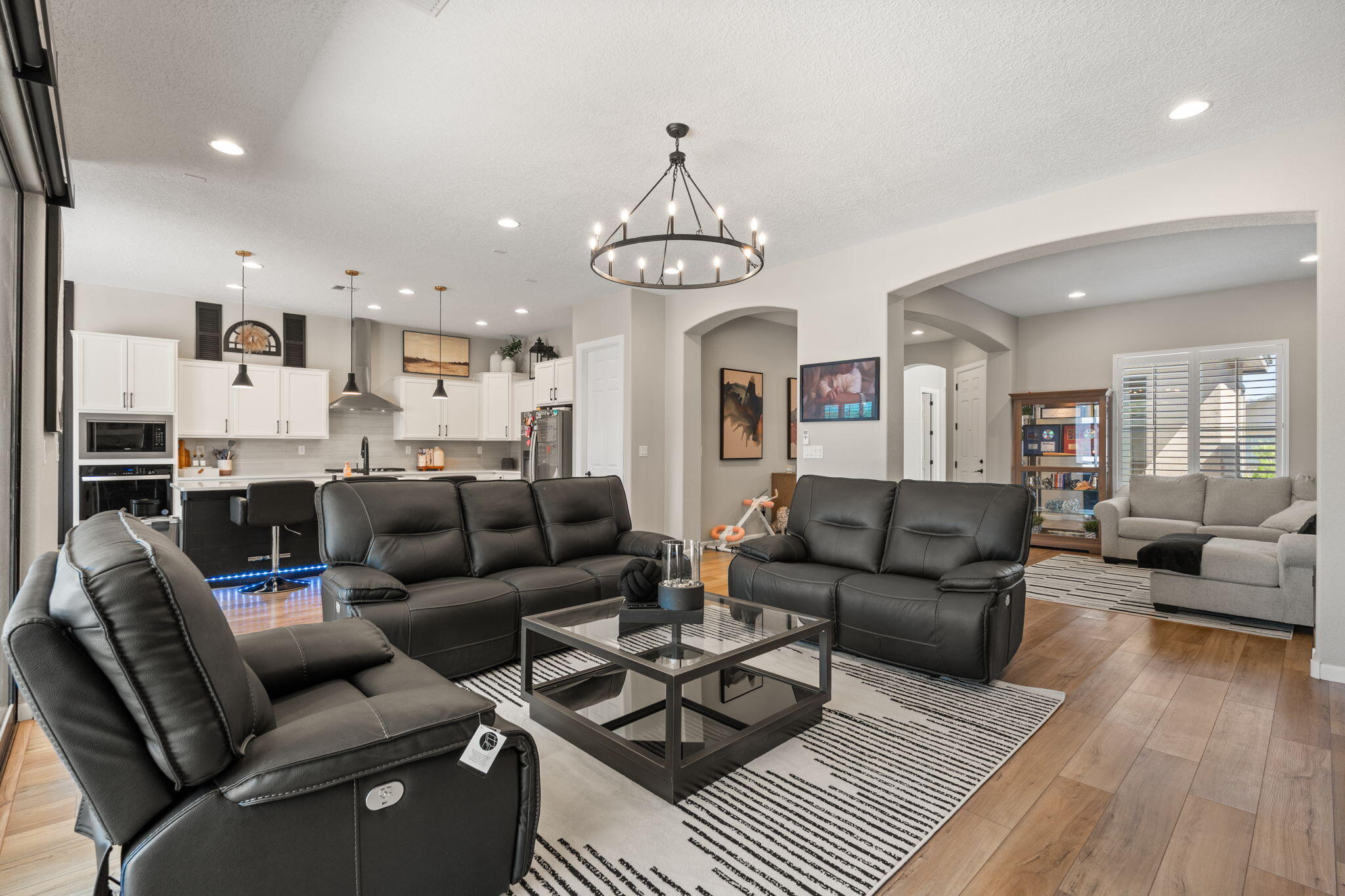 1723 MOUNT HOOD Trail NW