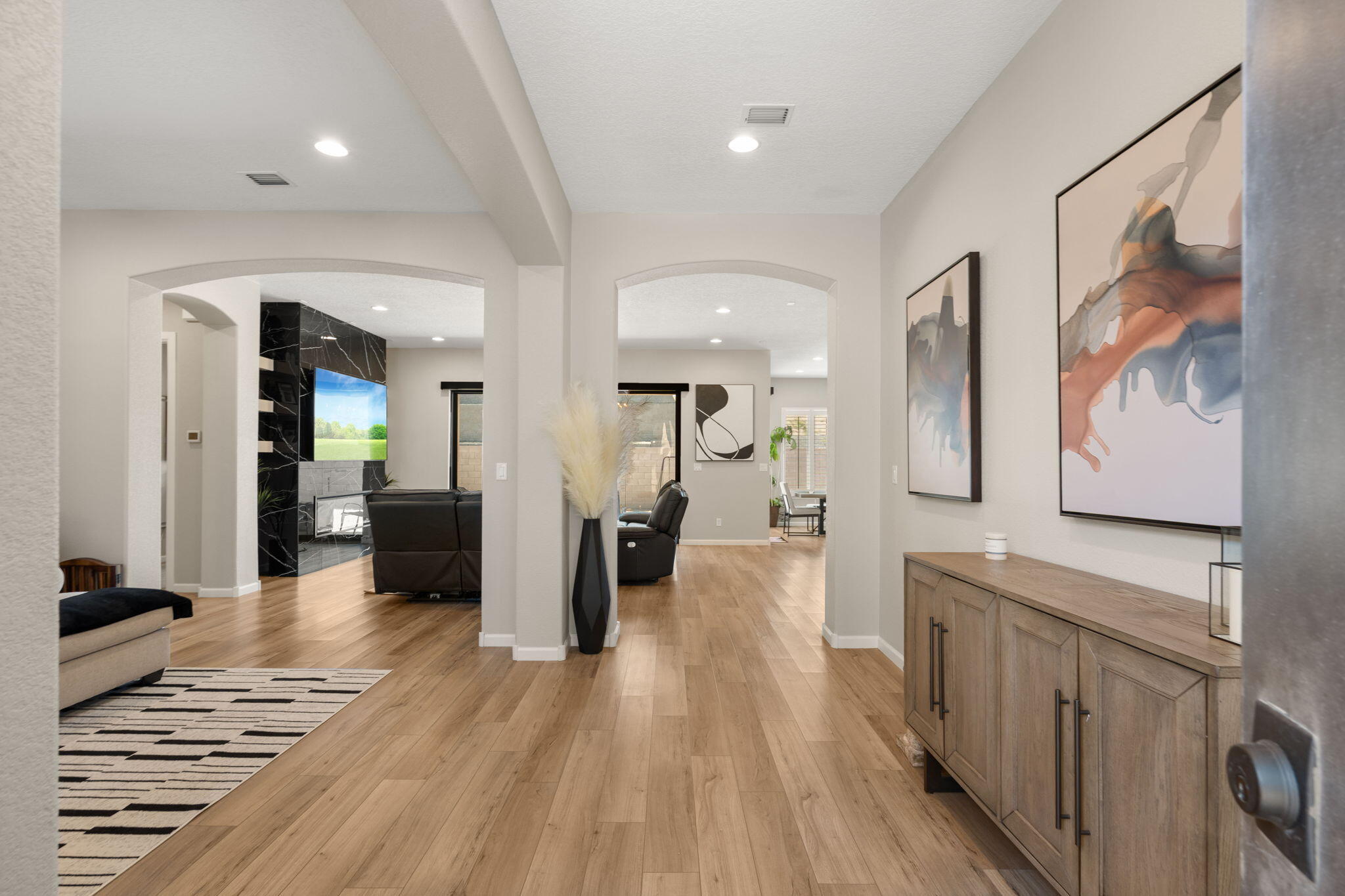 1723 MOUNT HOOD Trail NW