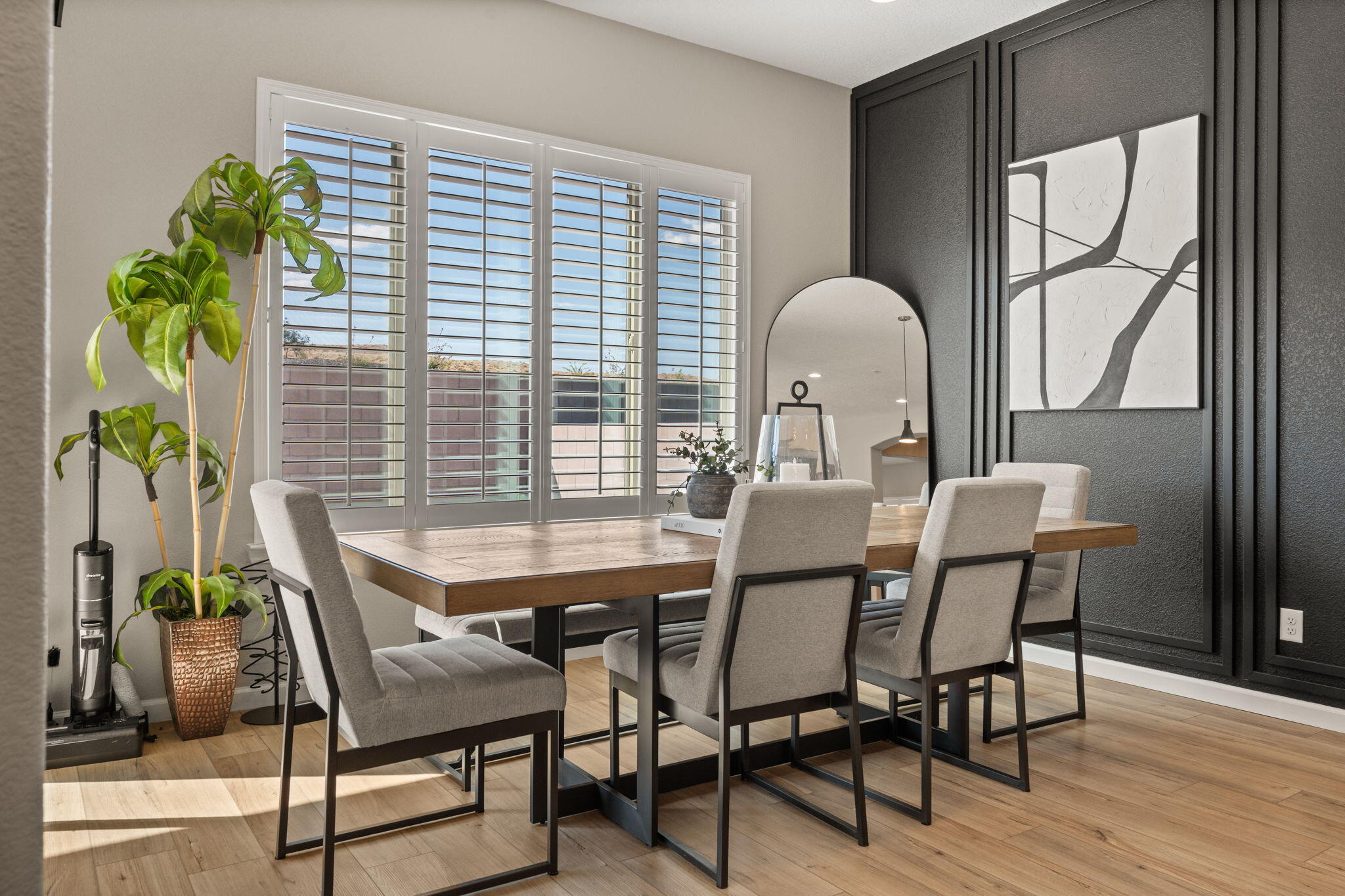 1723 MOUNT HOOD Trail NW