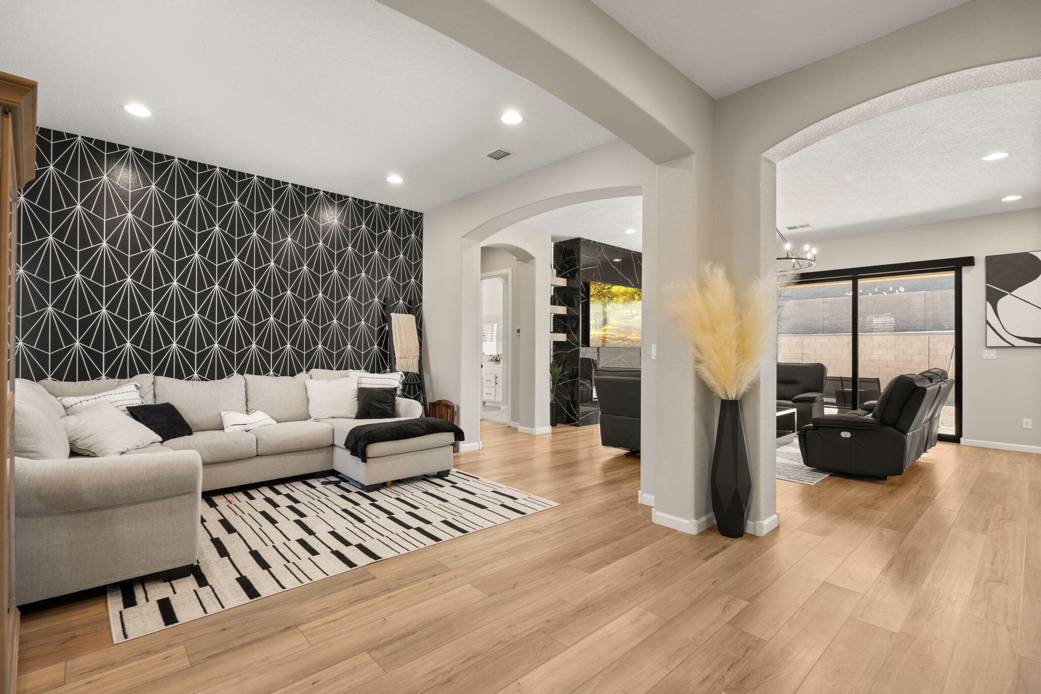 1723 MOUNT HOOD Trail NW