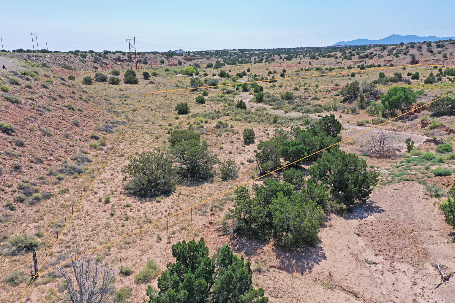 L 3 B 5 E Frontage Rd