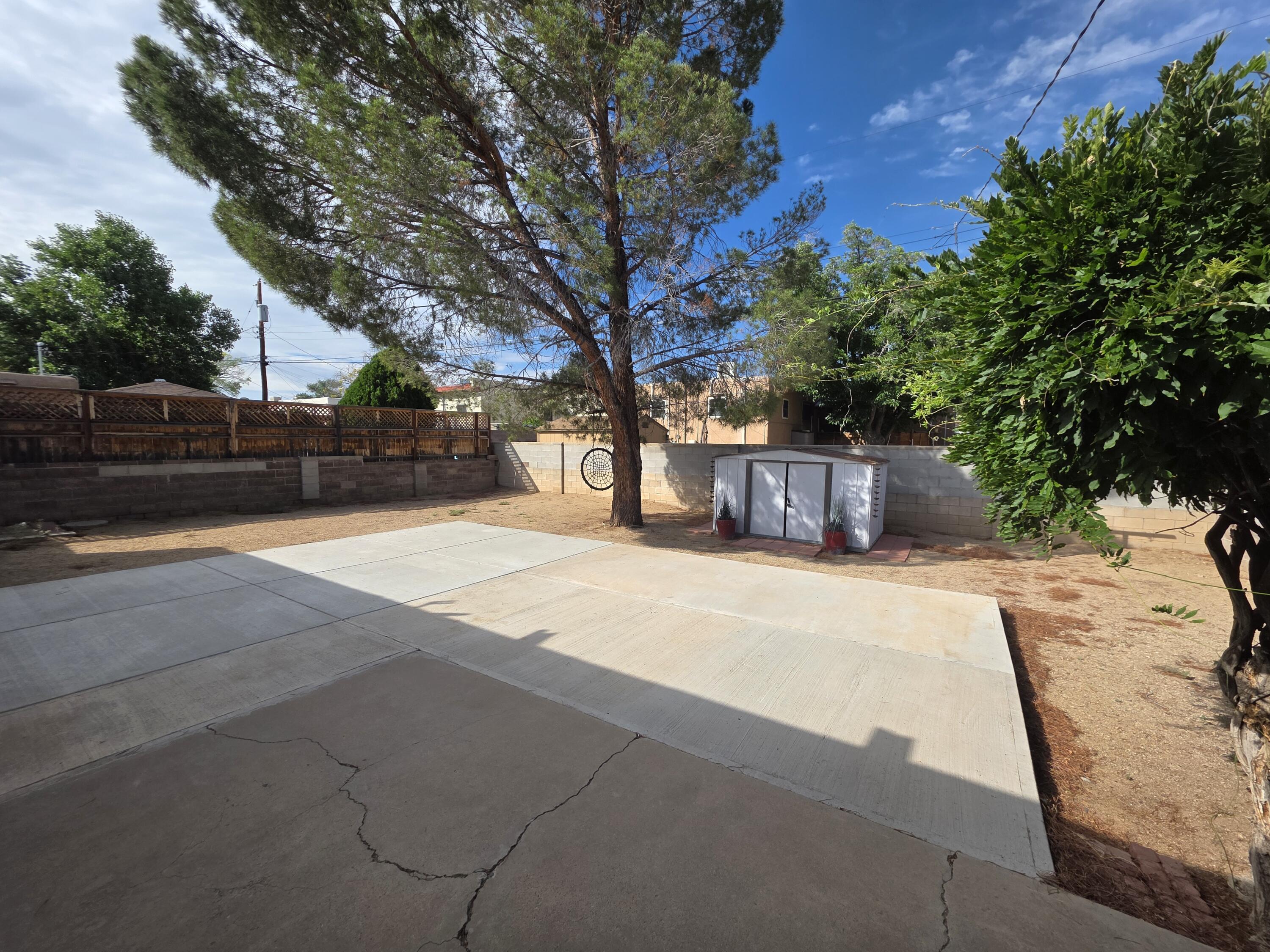 6208 ZIMMERMAN Avenue NE