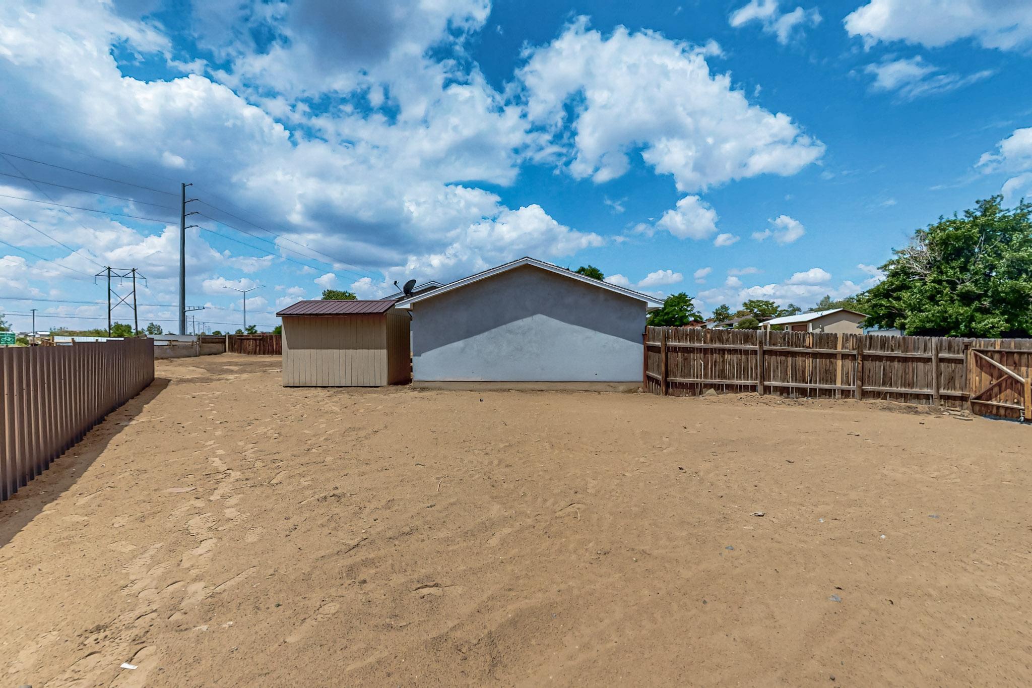 1437 SPUR Road SE