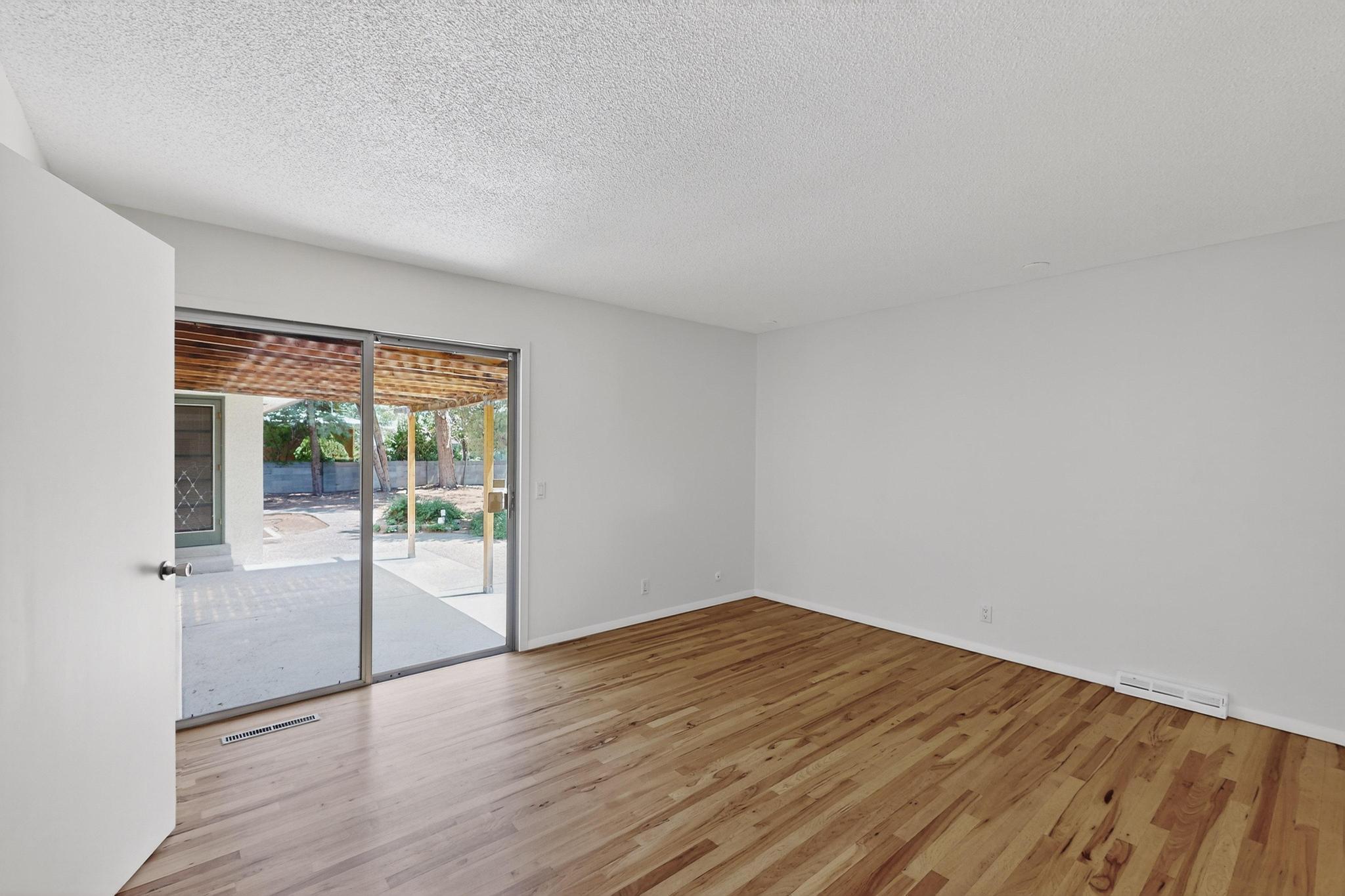 3208 Texas Street NE