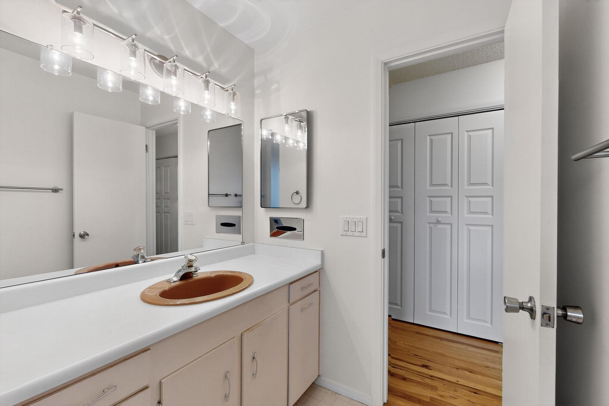 3208 Texas Street NE