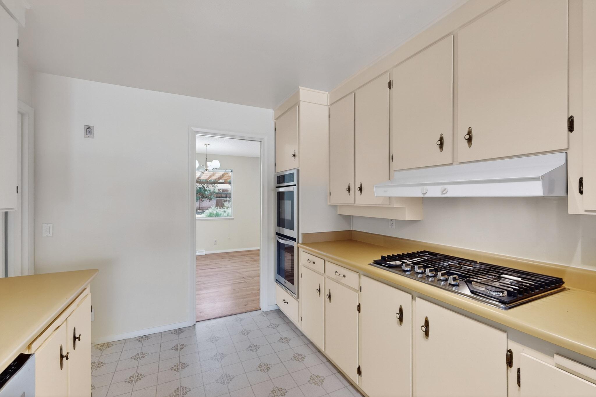 3208 Texas Street NE